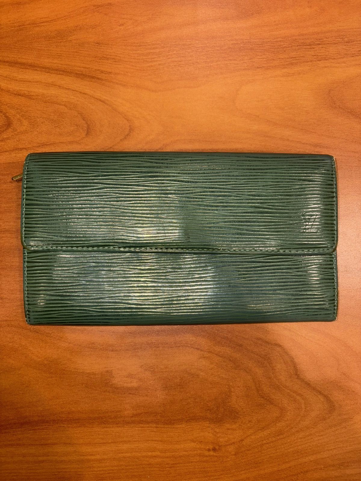 Louis Vuitton Louis Vuitton Wallet Size ONE SIZE - 1 Thumbnail