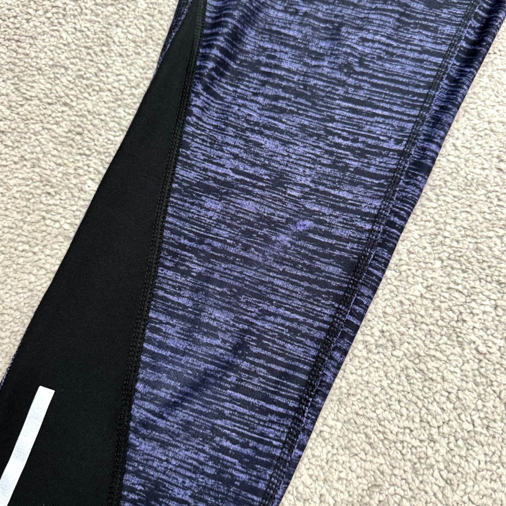 Nike Nike Dri-Fit Cropped Capri Leggings Womens M Purple Black Purple Running Size 32" / US 10 / IT 46 - 4 Thumbnail