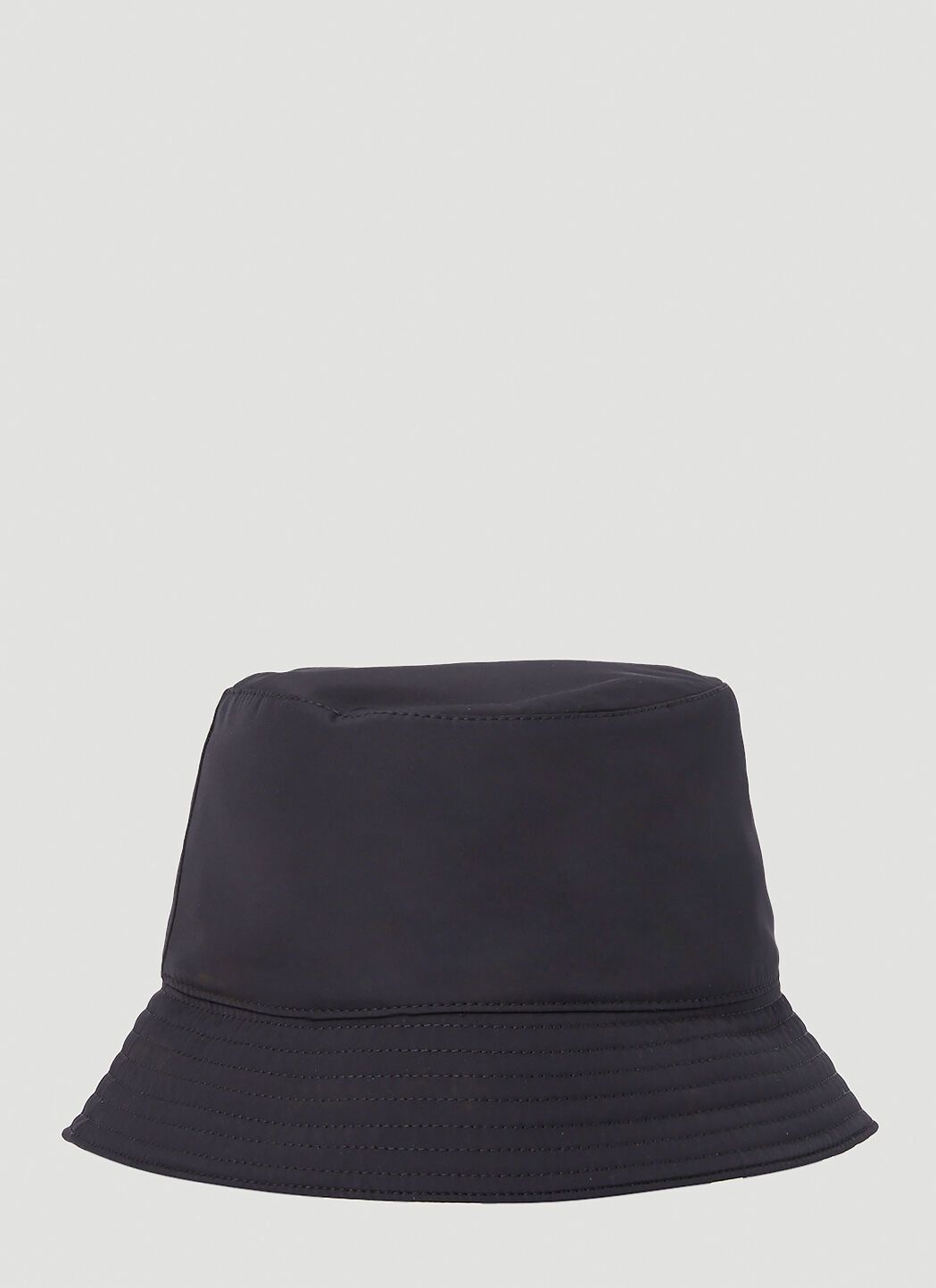 Alexander McQueen o1y1224 Size: 7 1/8 / (Cap &Hat) in Black Size ONE SIZE - 3 Thumbnail