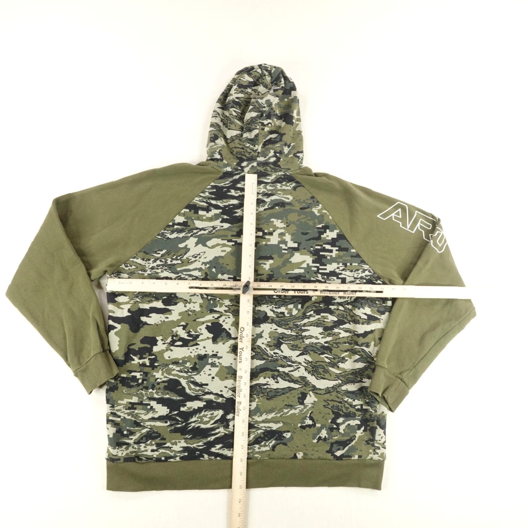 Under Armour Under Armour Hoodie Mens XL Green Camo Pullover Loose Fit Fleece Sweatshirt Size US XL / EU 56 / 4 - 6 Thumbnail