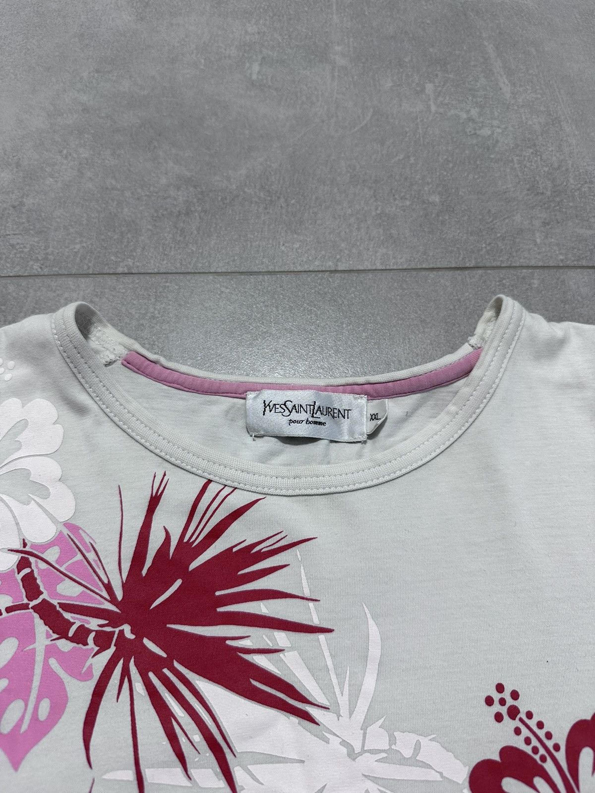 Yves Saint Laurent Yves Saint Laurent YSL Floral Big Logo T-Shirt Size XXL Size US XXL / EU 58 / 5 - 3 Thumbnail