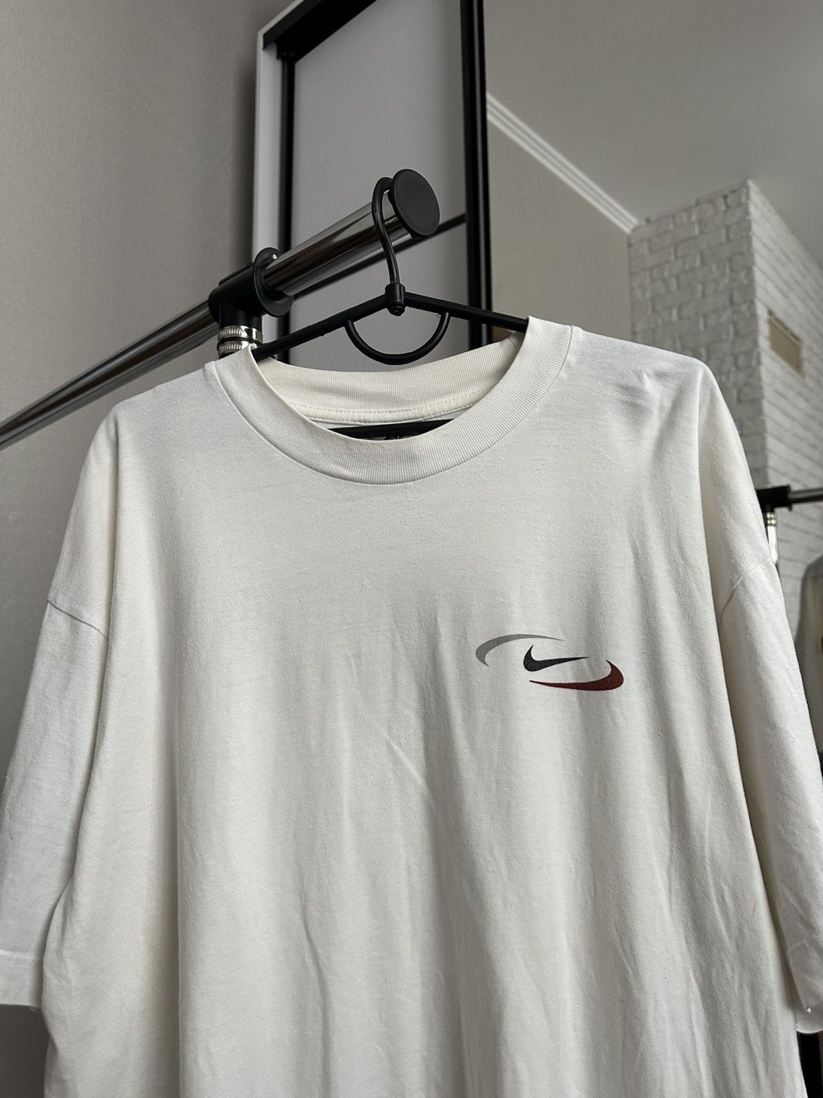 Nike Nike Vintage Big Logo Swoosh T-Shirt Tee 90s Size US L / EU 52-54 / 3 - 7 Thumbnail