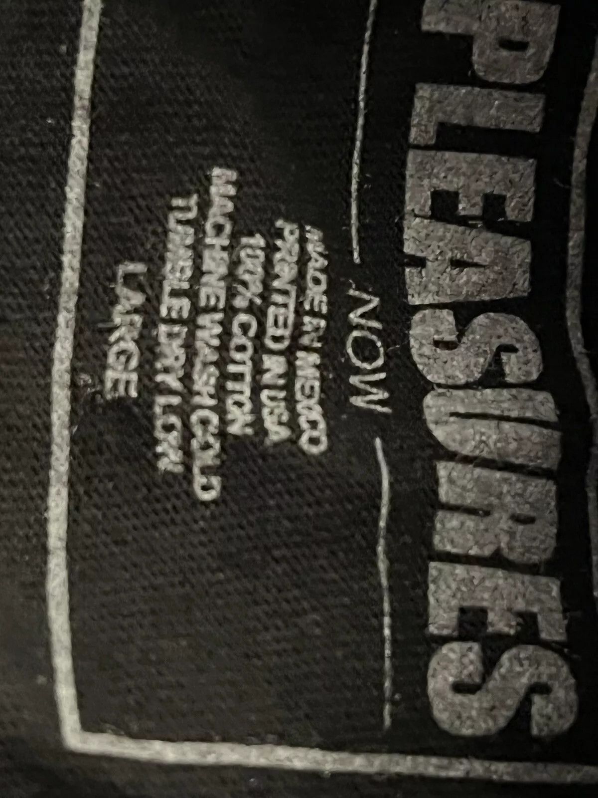 Pleasures Pleasures A Girl is a Gun T-shirt Size US L / EU 52-54 / 3 - 3 Thumbnail