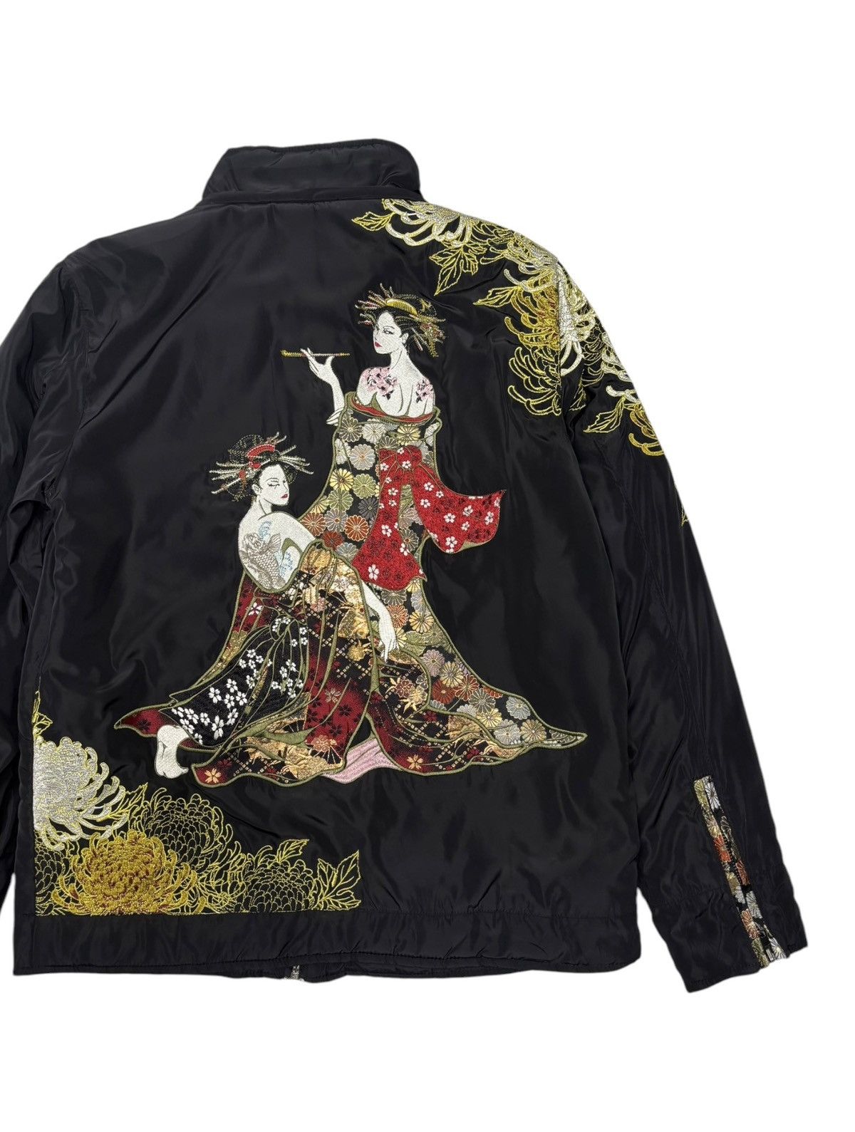 Kamakura RARE🔥JAPANESE TRADITION GEISHA EMBROIDERY PUFFER JACKET Size US M / EU 48-50 / 2 - 8 Thumbnail