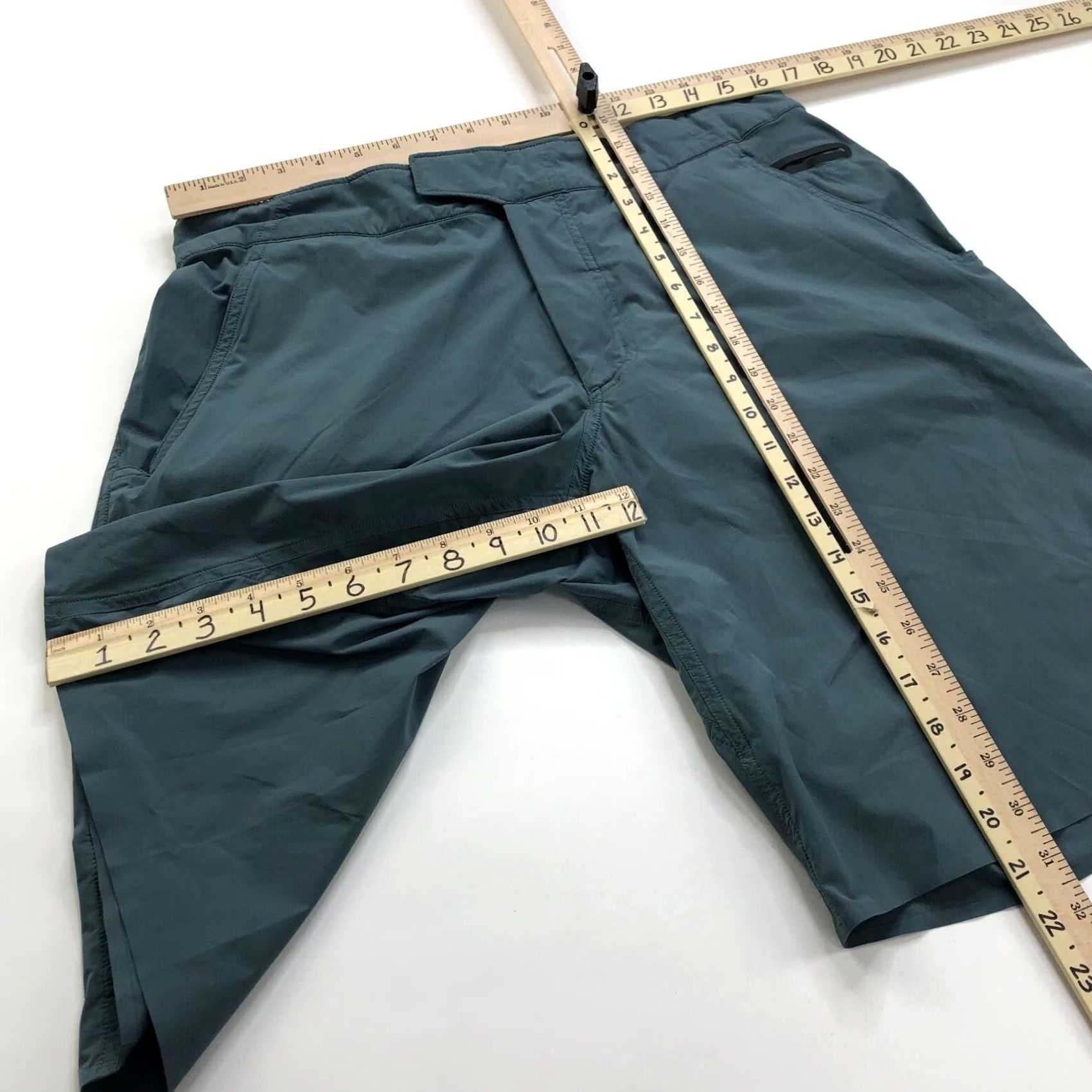 Lululemon Lululemon Shorts 36 Casual Regular Inseam 11" Elastic Waist Belt Loops Nylon Polyester Spandex 90s VTG Blue Mens Size US 36 / EU 52 - 2 Thumbnail