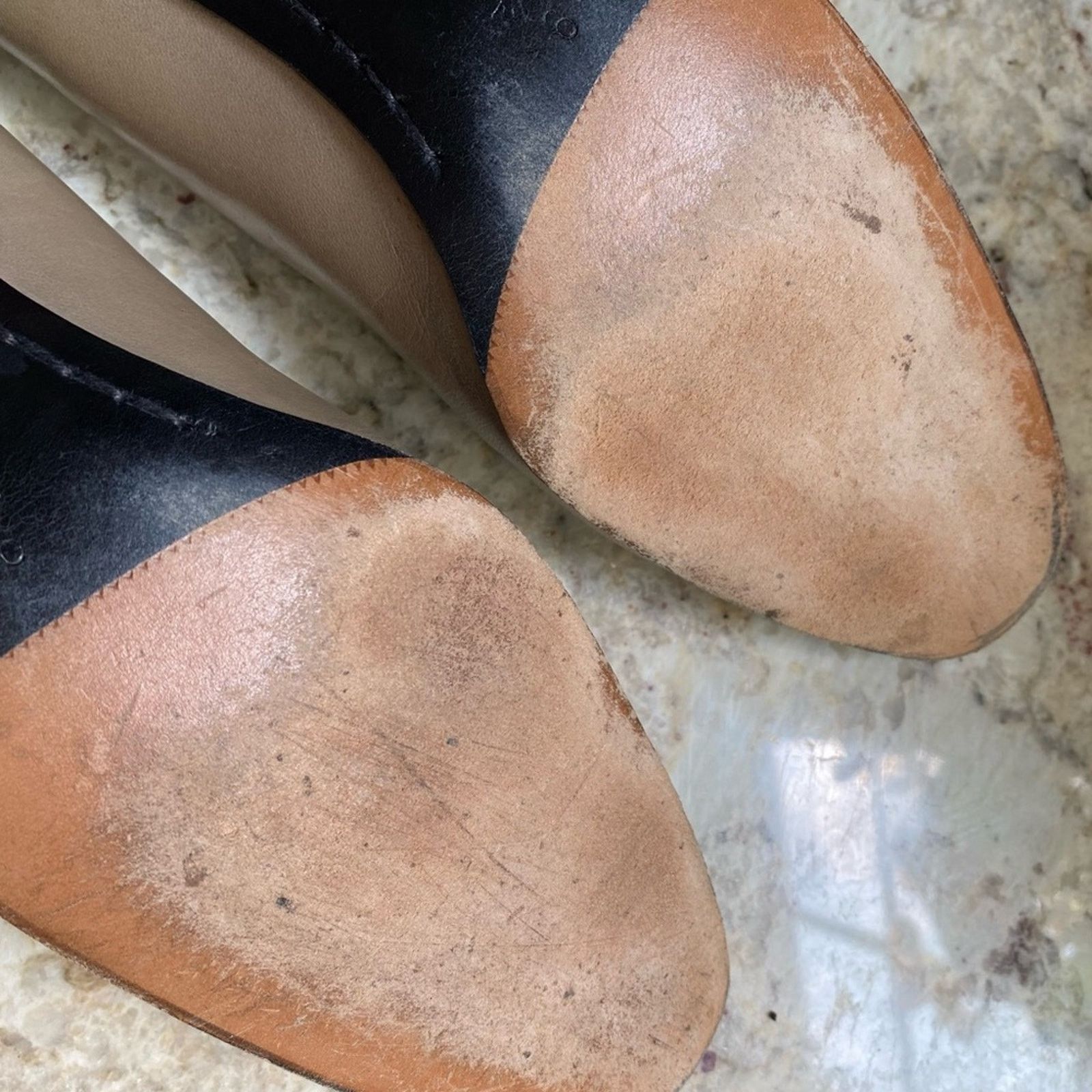 Van Cleef & Arpels Helene Arpels Ivory Leather Spectator Pumps Italy 9.5 AA Size US 9.5 / IT 39.5 - 6 Thumbnail