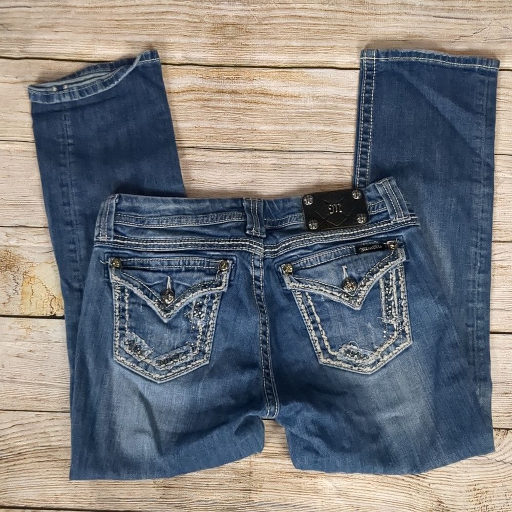 Miss Me Miss me distressed easy crop jeans size 29 Size 29" - 4 Thumbnail