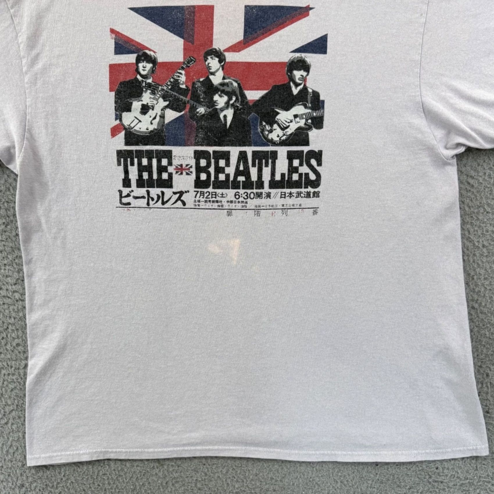 Vintage The Beatles Shirt 2XL Gray Nippon Budokan Mens Short Sleeve Band Music Tour USA Size US XXL / EU 58 / 5 - 2 Thumbnail