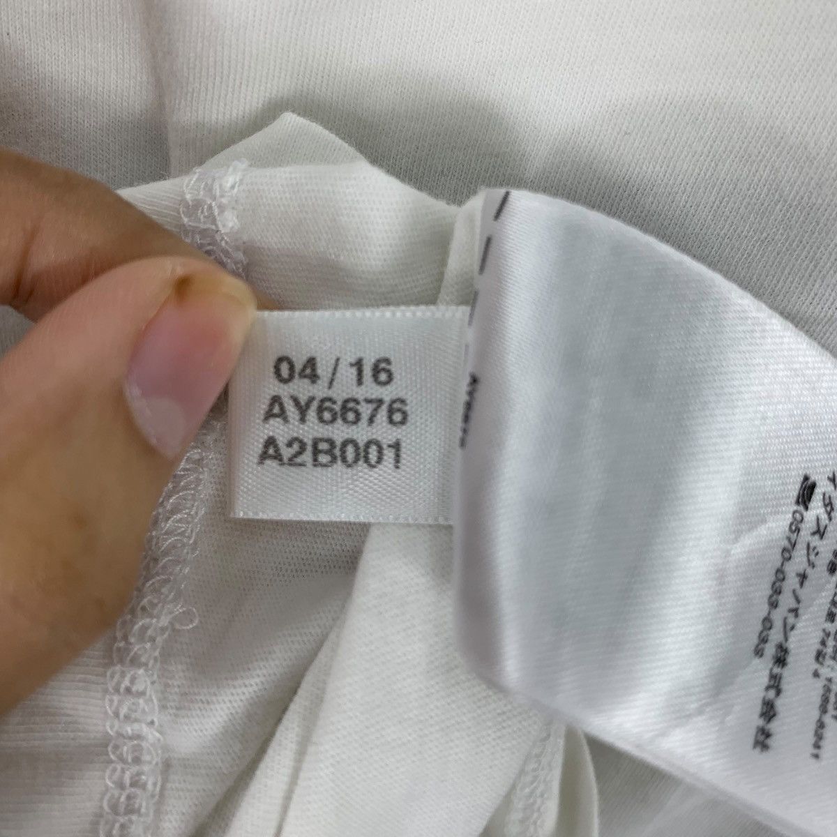 Adidas ADIDAS ORIGINALS 3 STRIPES Box Logo Cropped Top Tee Shirt Size S / US 4 / IT 40 - 14 Thumbnail