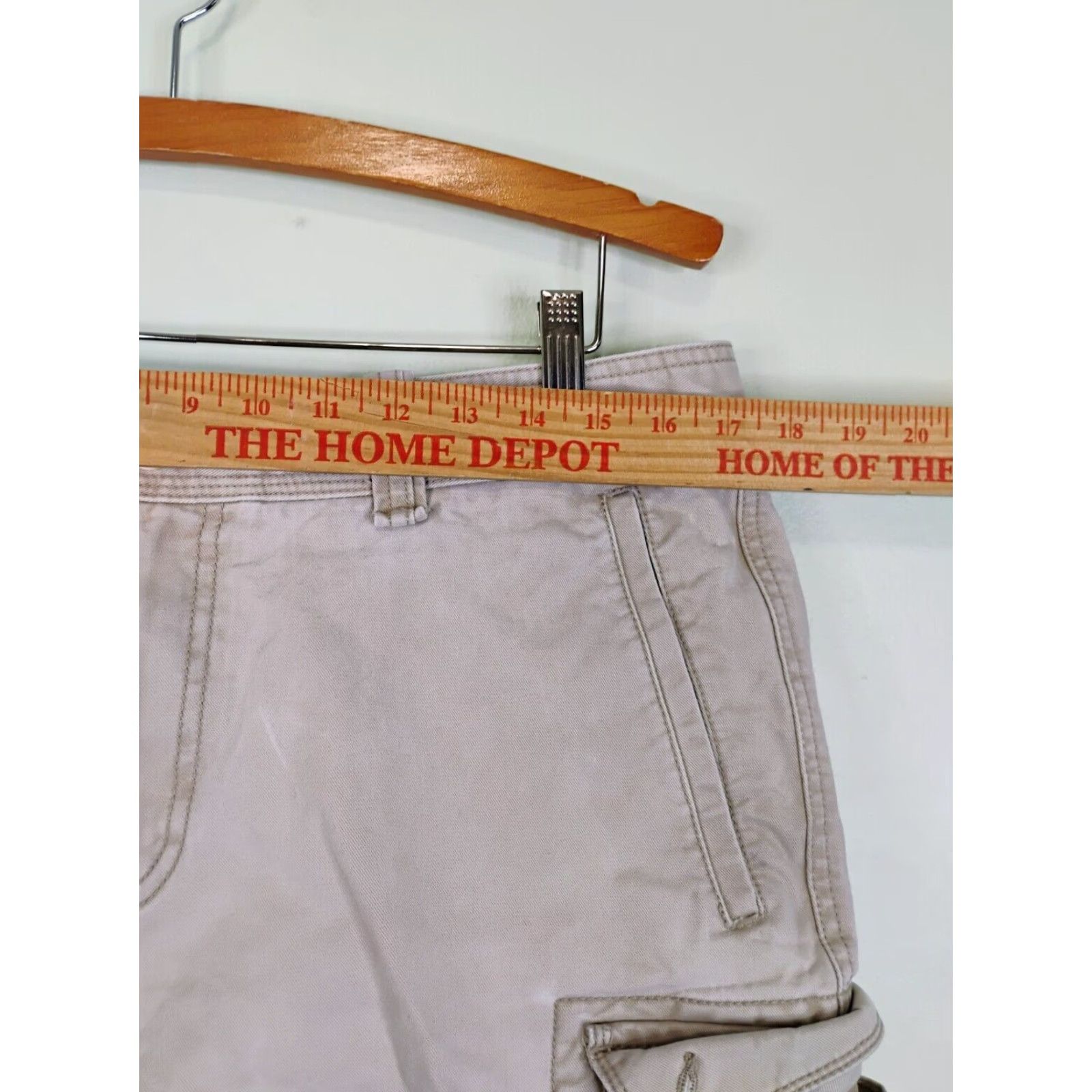 Tommy Bahama Tommy Bahama Cargo Shorts Mens 34 Beige Khaki Cotton Regular Inseam 9in Clothing Cargo Short Mens Size US 34 / EU 50 - 6 Thumbnail