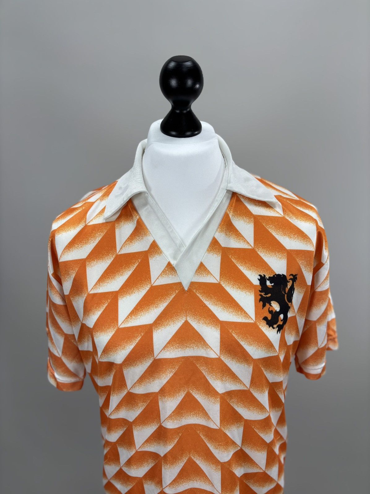 Vintage Mens vintage t shirt Holland National Team Soccer 1988 Size7 Size US M / EU 48-50 / 2 - 3 Thumbnail