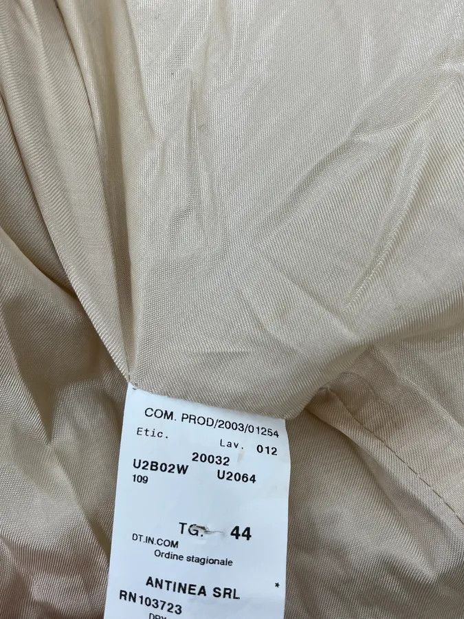Emporio Armani AW2003 Emporio Armani Cream Cropped Contemporary Jacket Size XS / US 0-2 / IT 36-38 - 11 Thumbnail