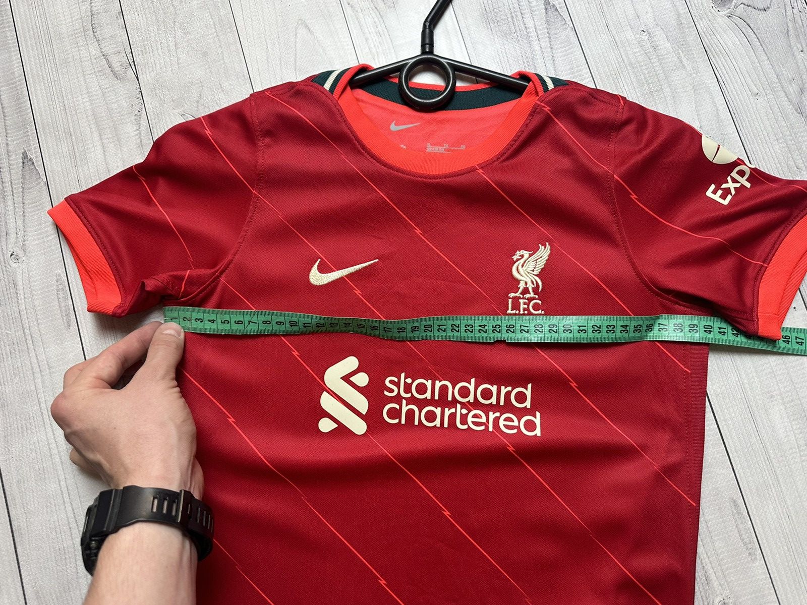 Nike Nike Liverpool soccer jersey suit Kids Size 128cm Size US XXS / EU 40 - 9 Thumbnail