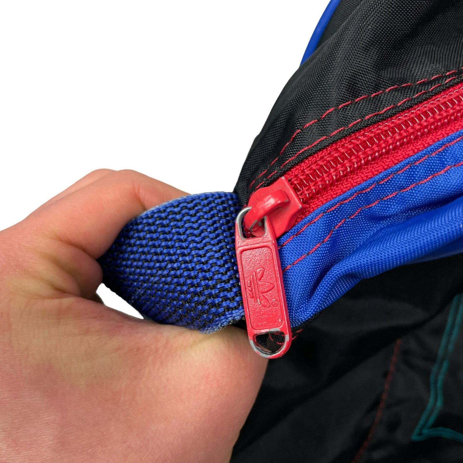 Adidas × Vintage Adidas Adults Black Blue Zipper Logo Crossbody Backpack Size ONE SIZE - 10 Thumbnail