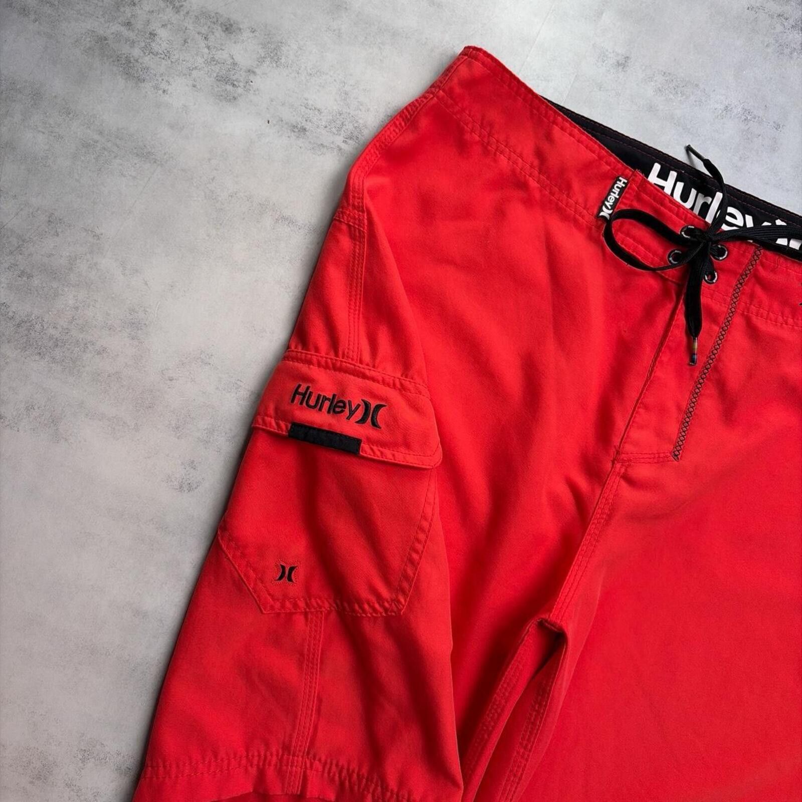Hurley Y2K Red Hurley Surf Grunge Baggy Board Shorts Size US 34 / EU 50 - 3 Thumbnail