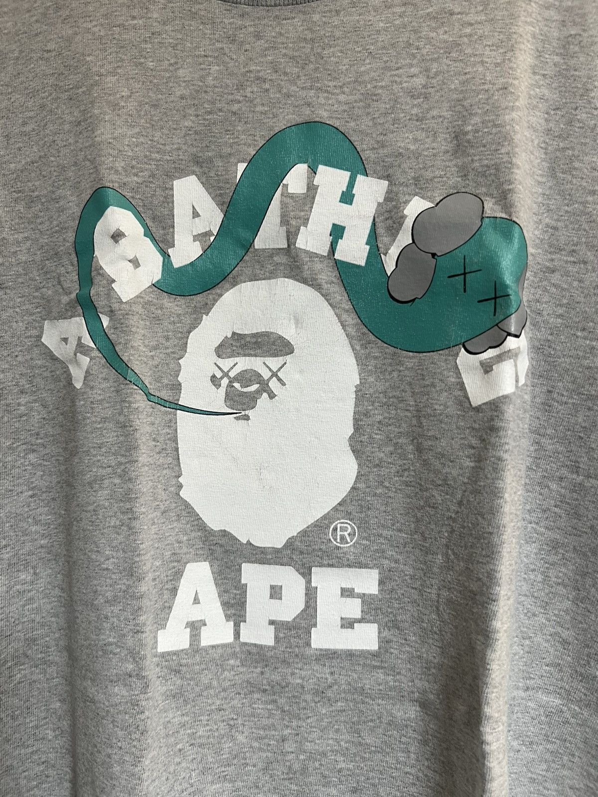 Bape × Kaws Bape x Kaws grey t shirt Size US M / EU 48-50 / 2 - 2 Thumbnail