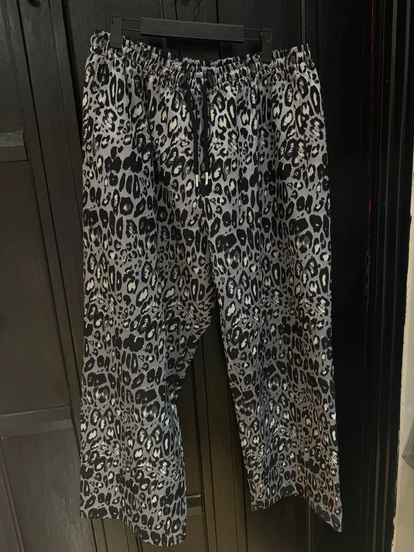 99%IS- Purple Leopard Print Pants Size 25" / US 0 / IT 36 - 1 Thumbnail