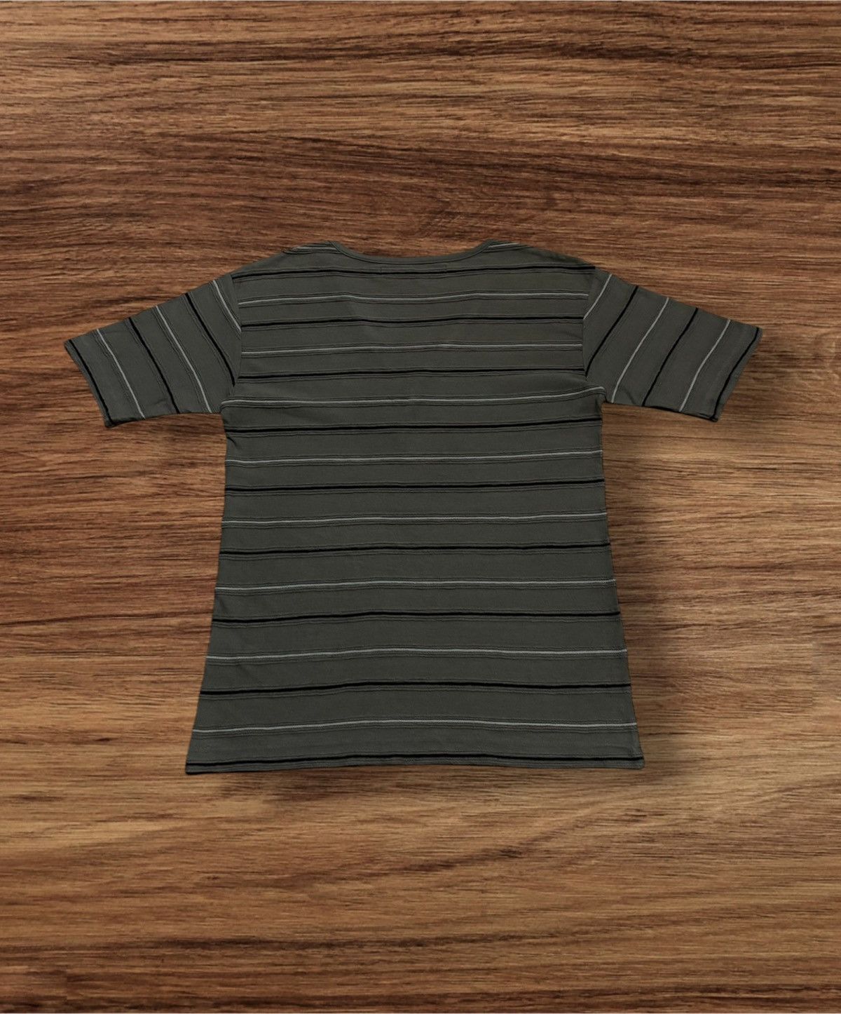 Designer × Japanese Brand × Schlussel Japanese Brand SCHLUSSEL Striped Vneck T-Shirt Size US S / EU 44-46 / 1 - 2 Thumbnail
