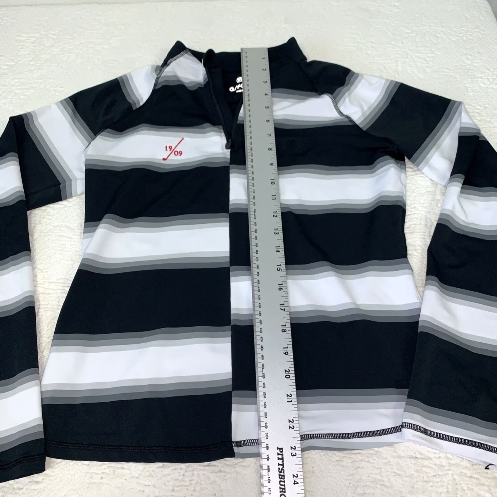 G/FORE G/FORE Offset Gradient Stripe Tech Quarter Zip Top Women’s Golf Shirt Size S / US 4 / IT 40 - 5 Thumbnail