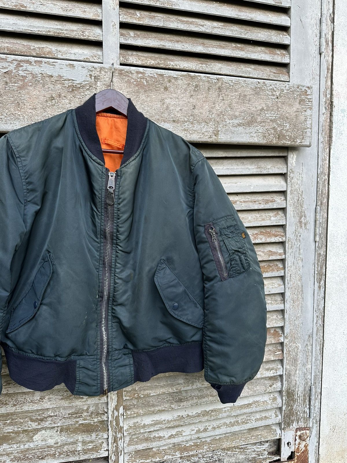 Alpha Industries Vintage MA1 ALPHA INDUSTRIES Man Intermediate BOMBER JACKET Size US L / EU 52-54 / 3 - 5 Thumbnail