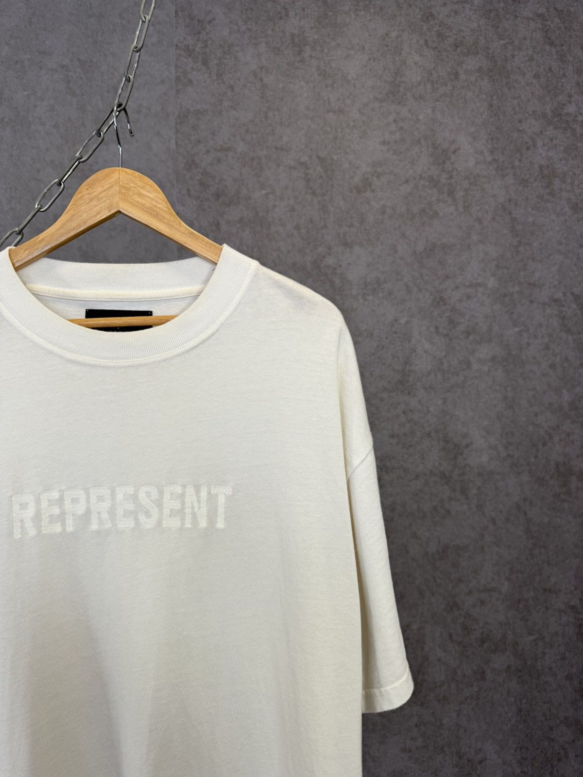 Represent Clo. Represent designer center logo tee Size US L / EU 52-54 / 3 - 2 Thumbnail
