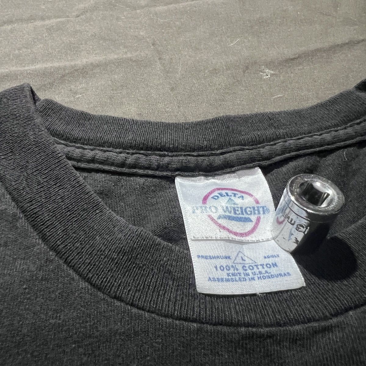 Vintage Vintage Y2K FBI Promo Tee Faded graphic streetwear Size US L / EU 52-54 / 3 - 3 Thumbnail