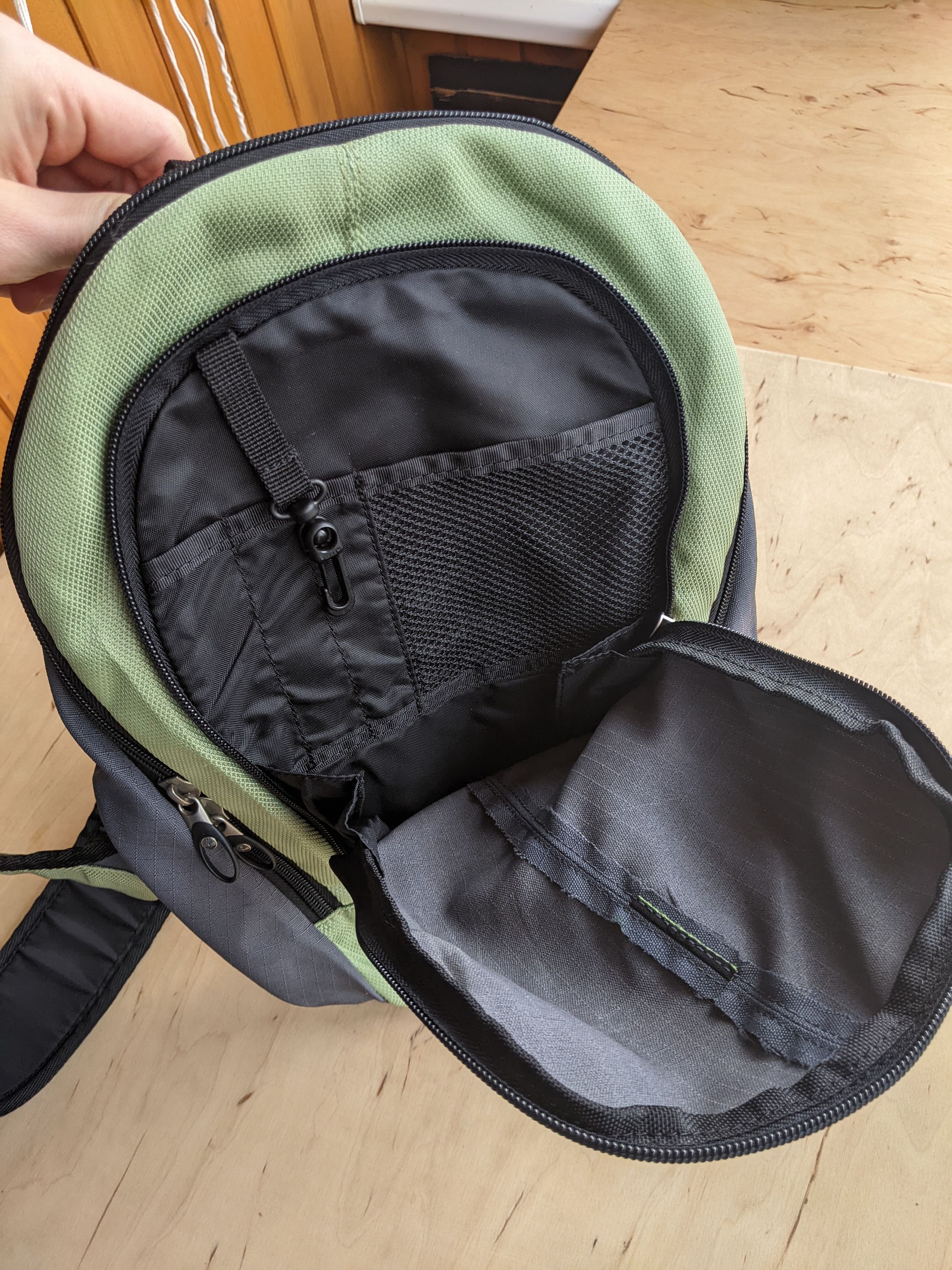 Timberland Timerland Sling Crossbody Messenger Backpack Vitnage Oakley Size ONE SIZE - 11 Thumbnail