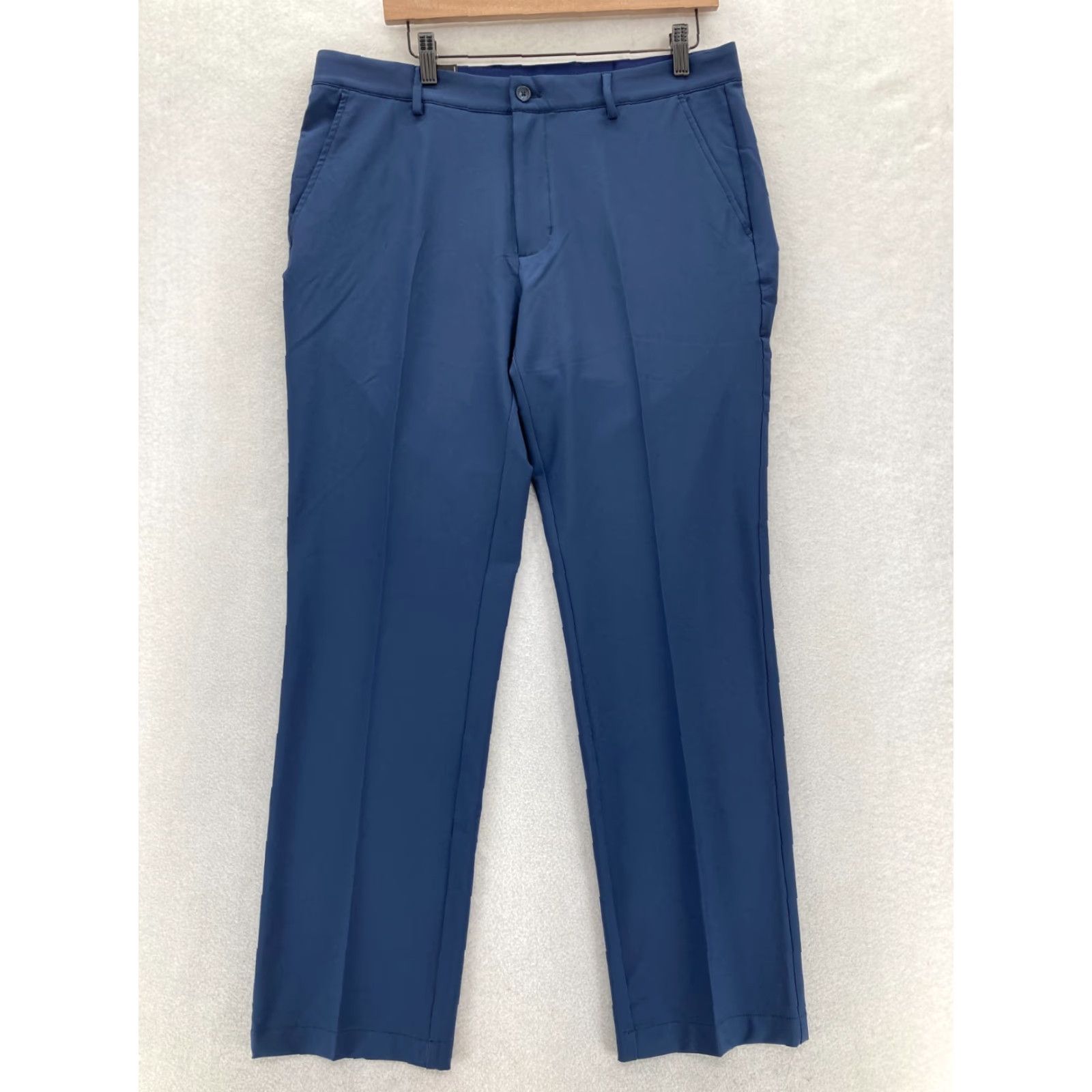 Vintage Greg Norman Performance Golf Pants Mens 33x30 Straight Leg Blue Stretch Waist Chino Pants Mens Regular Blue Stretch Waist 33 Inseam 30 Inseam Size US 33 - 2 Thumbnail