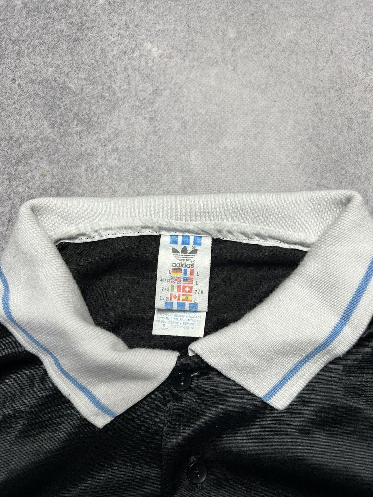 Vintage Vintage 90’s Adidas Long Sleeve Blockcore Soccer Jersey Size US L / EU 52-54 / 3 - 5 Thumbnail