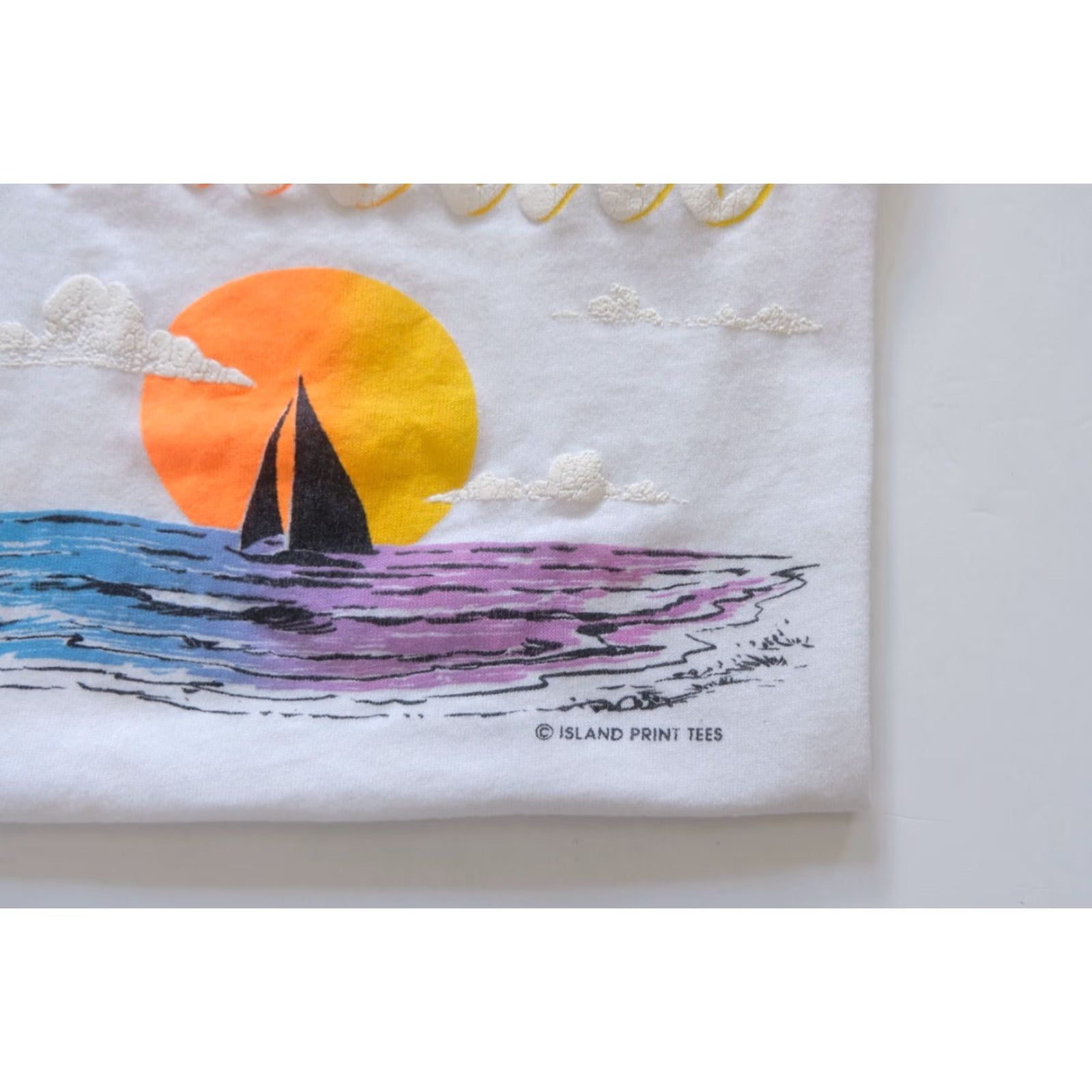 TEE JAYS VINTAGE HAWAII 80s 90s RETRO SAILING PUFF PRINT TEE JAYS TANK TOP USA MADE Men SZ M Size US M / EU 48-50 / 2 - 5 Thumbnail