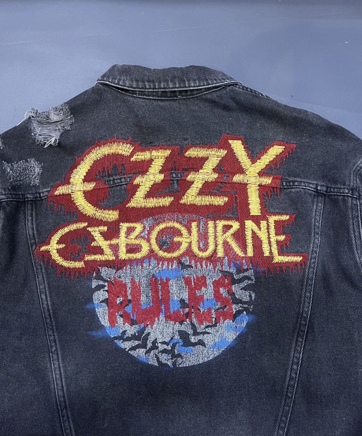 Designer × Pelle Pelle OZZY OSBOURNE x PULL & BEAR DISTRESSED DENIM JACKET Size US XL / EU 56 / 4 - 6 Thumbnail
