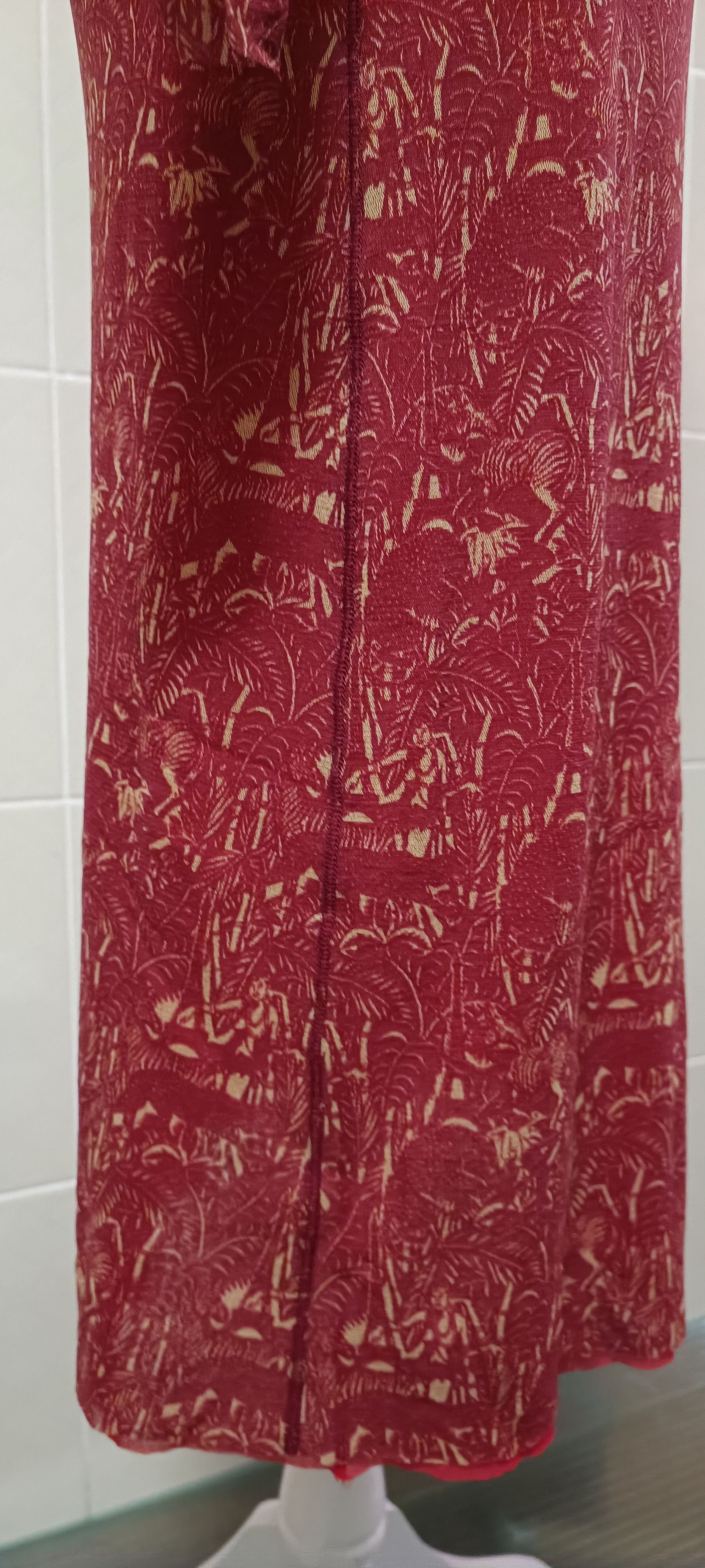 Jean Paul Gaultier Maroon maxi dress with figures in cream tones. Size M / US 6-8 / IT 42-44 - 15 Thumbnail