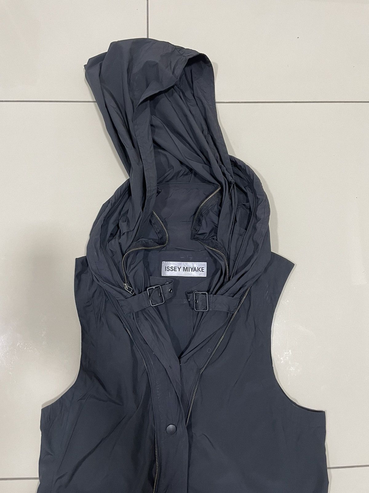 Issey Miyake ISSEY MIYAKE SS11 Runaway Transform Parachute Jacket 3 Way Size M / US 6-8 / IT 42-44 - 14 Thumbnail