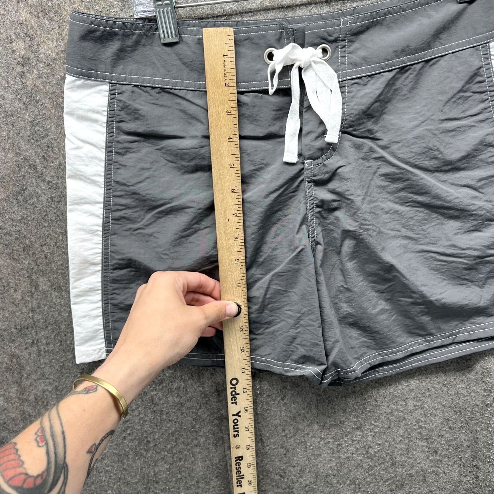 Tommy Bahama Tommy Bahama Swim Trunks Womens Medium Gray Colorblock Quick Dry Board Shorts Size 32" / US 10 / IT 46 - 3 Thumbnail