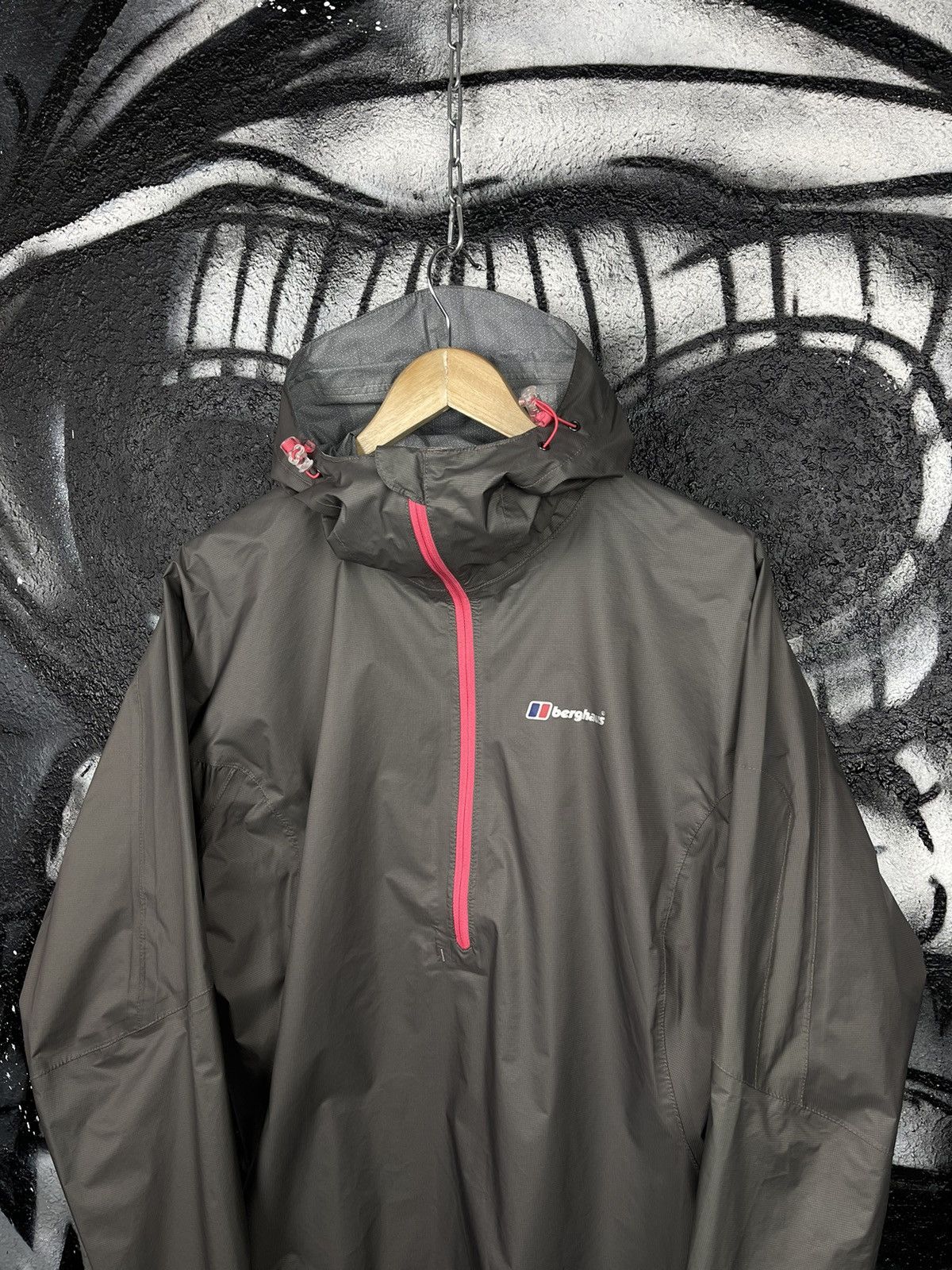 Berghaus Berghaus AQ 2.5 Raincoat Anorak Jacket Woman’s Size 18 Size XL / US 12-14 / IT 48-50 - 4 Thumbnail