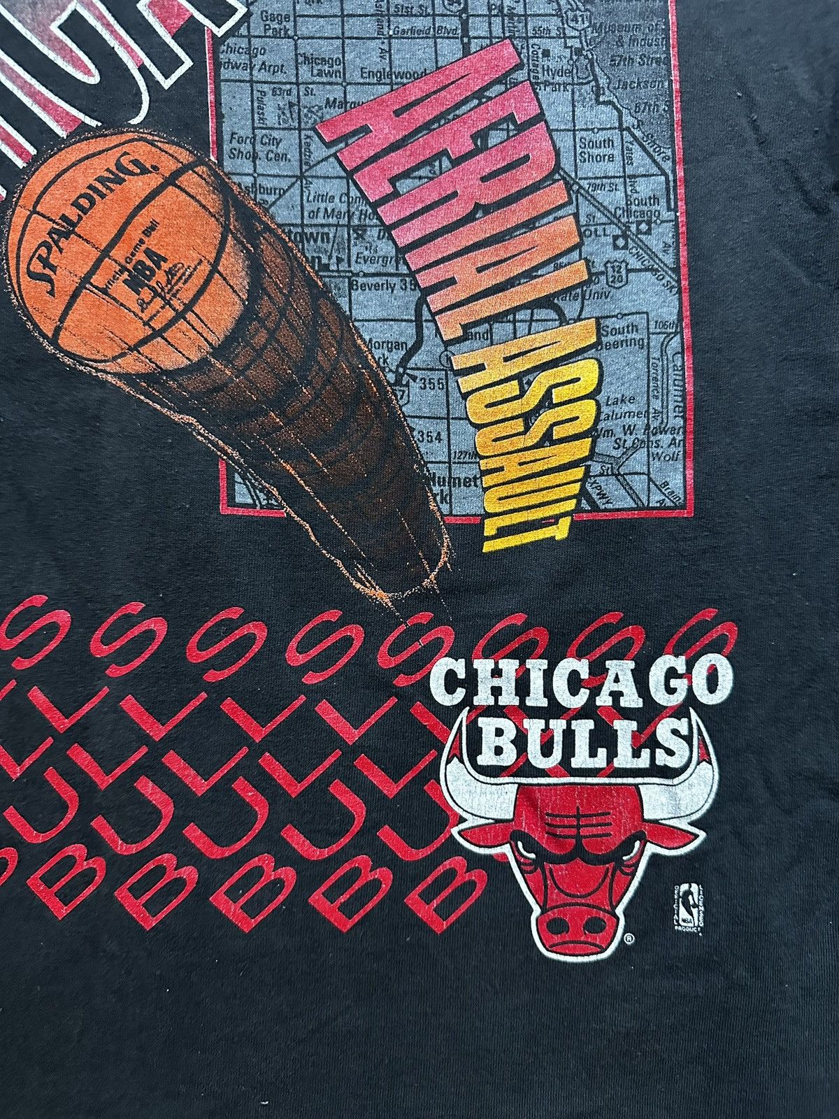 Vintage Vintage 90s Salem Chicago Bulls All Over Print Tshirt Single Size US M / EU 48-50 / 2 - 3 Thumbnail