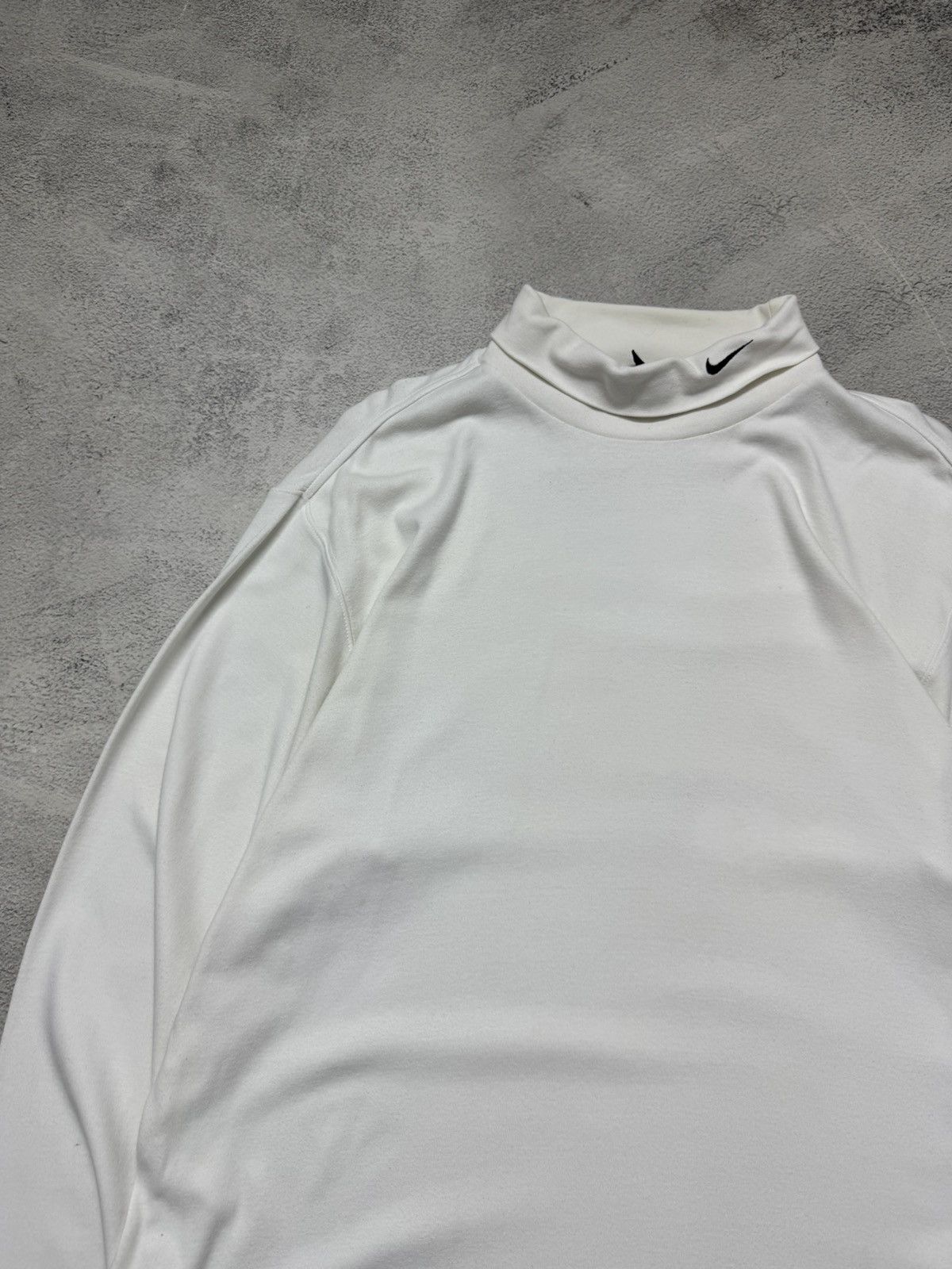 Nike Vintage Y2K Nike Long Sleeve Mini Swoosh 90’s Size US L / EU 52-54 / 3 - 6 Thumbnail