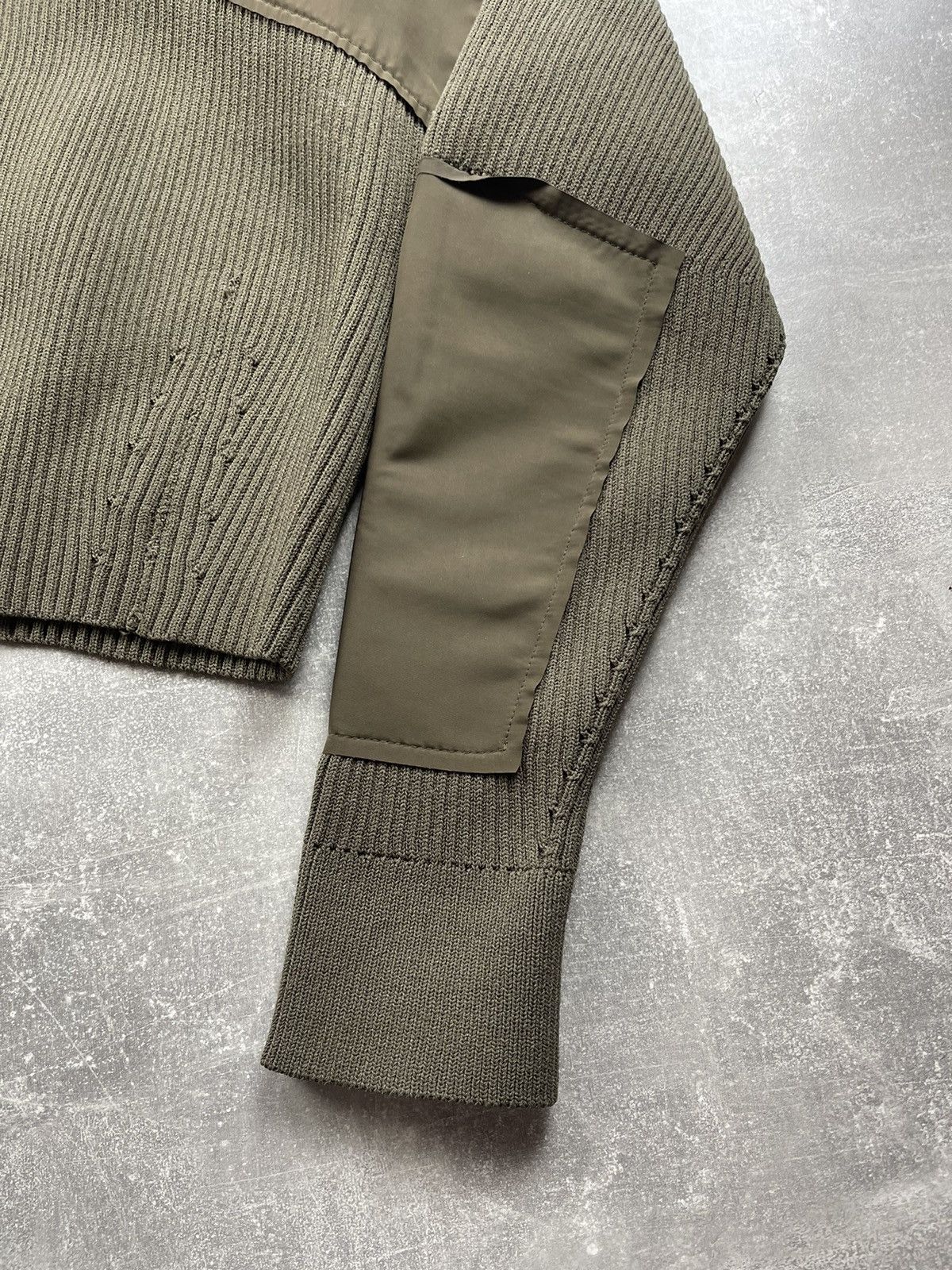 Acne Studios × H&M × Japanese Brand H&M Studio A/W 2021 Khaki Green Rib Knit Crop Sweater Size S / US 4 / IT 40 - 3 Thumbnail