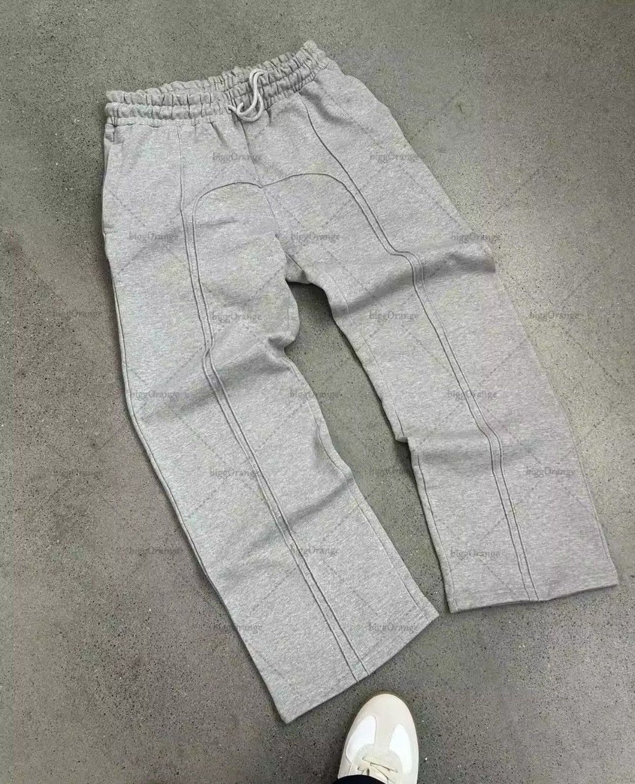 Japanese Brand × Other Embroidered Wideleg Sweatpants Size US 34 / EU 50 - 1 Thumbnail