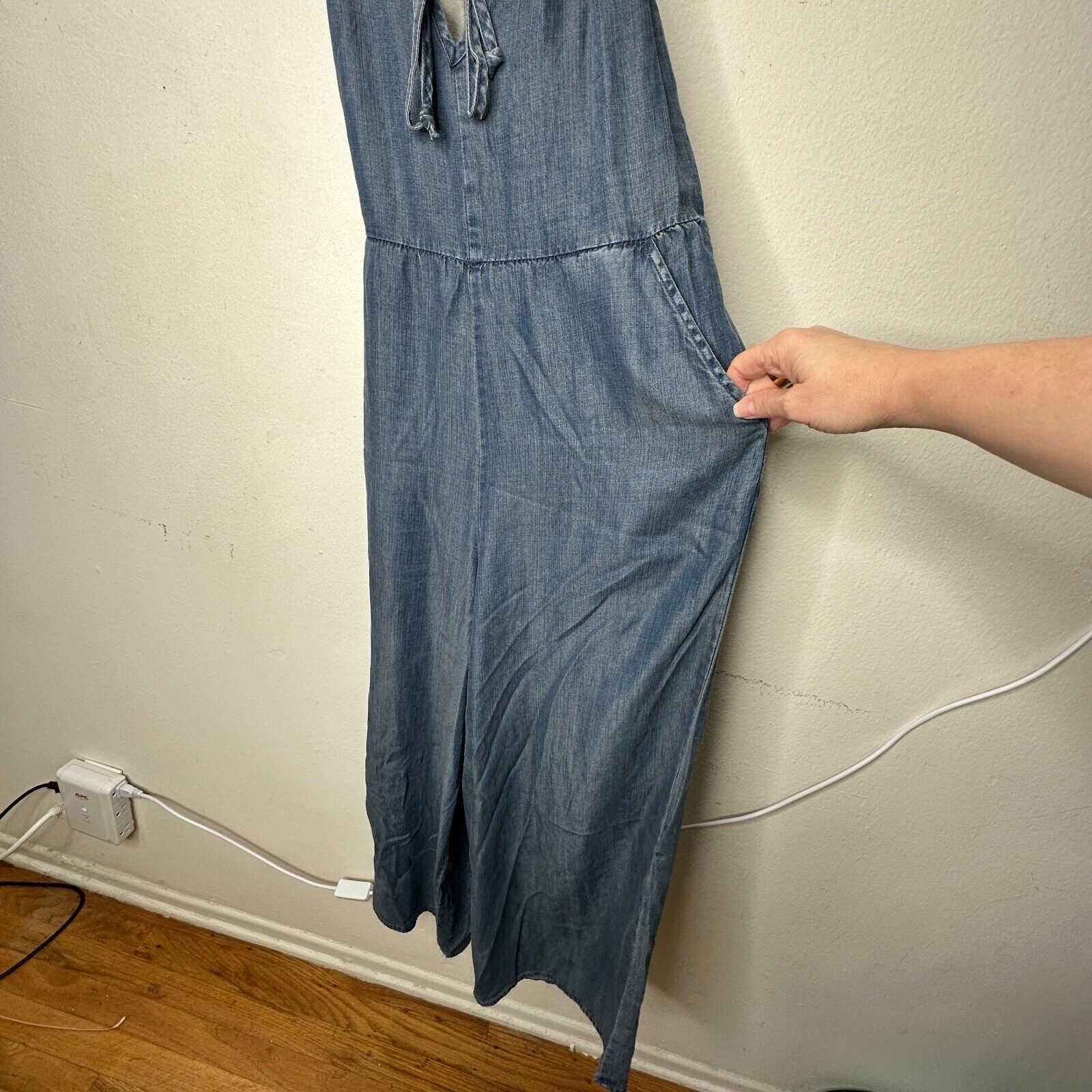 Other Lovestitch Wide Spaghetti Strap V-Neck Front Tie Jumpsuit S Size 27" / US 4 / IT 40 - 6 Thumbnail