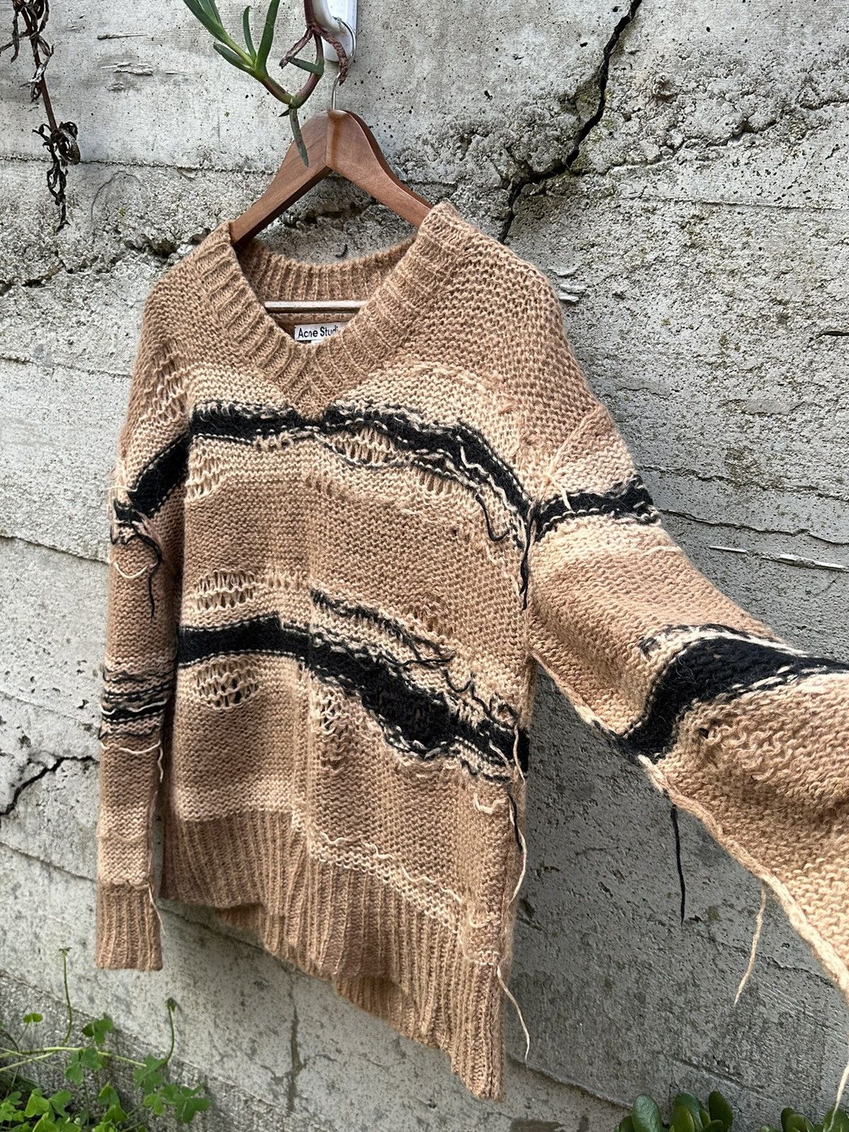 Acne Studios RARE GRAIL Acne Studios distressed Kurt cobain knit Size US M / EU 48-50 / 2 - 3 Thumbnail