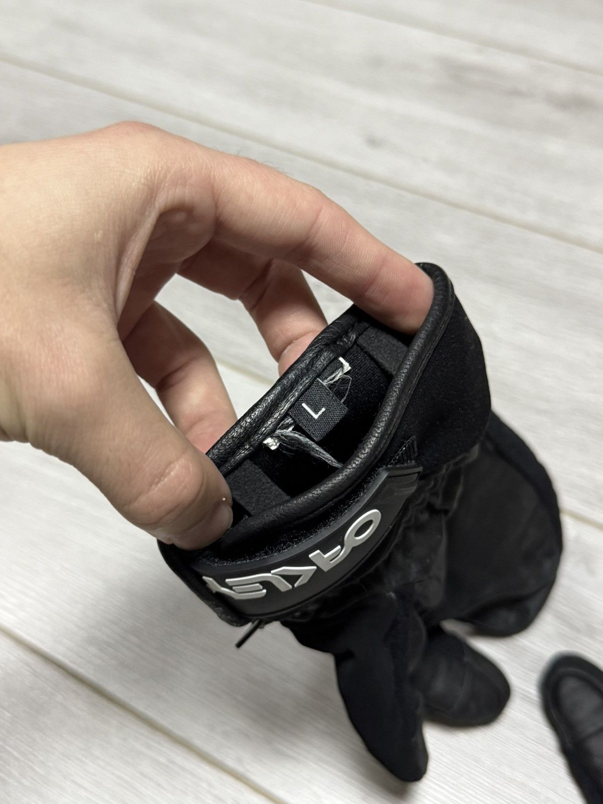 Oakley Oakley leather gloves mittens big spell out logo Size ONE SIZE - 5 Thumbnail