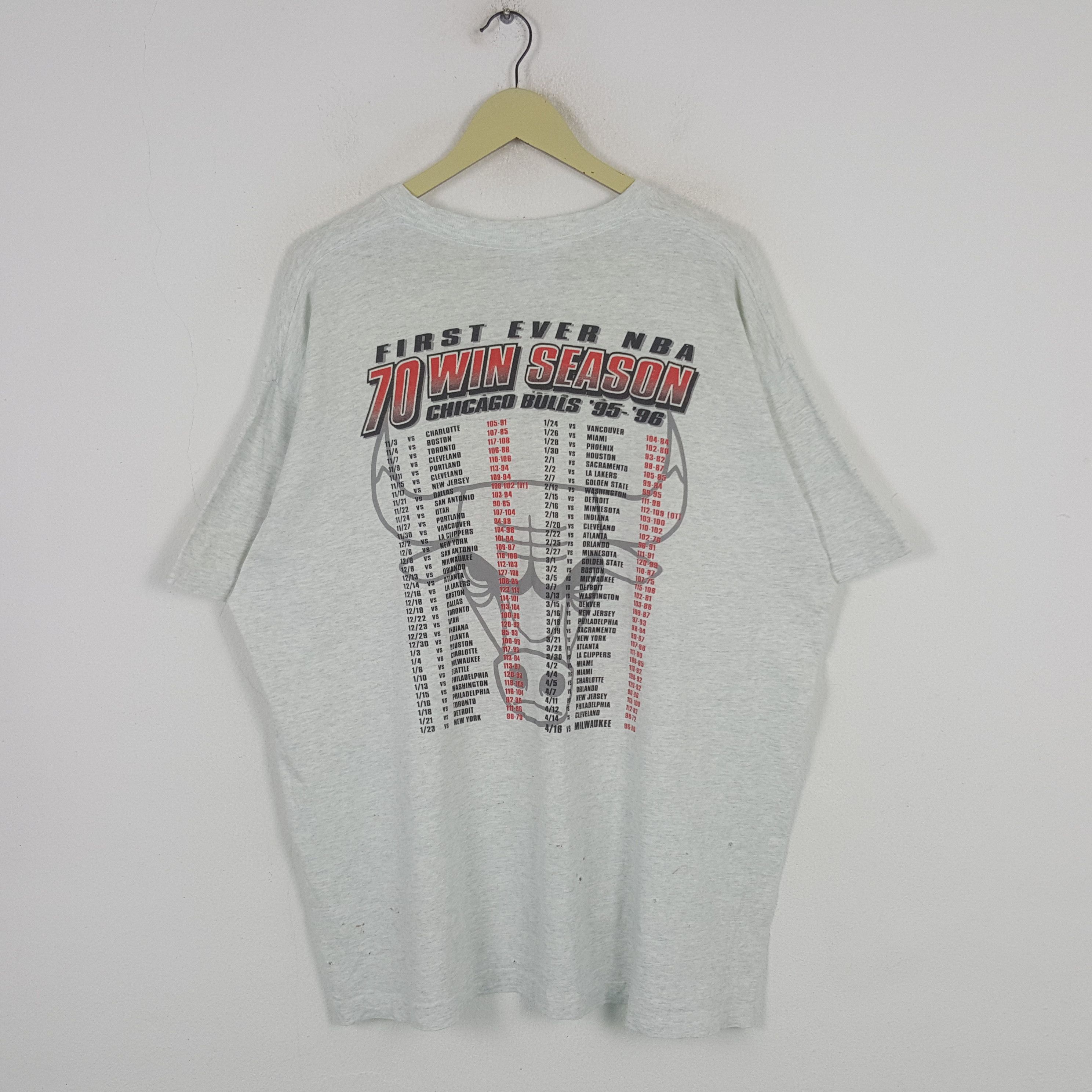 NBA Vintage Chicagi Bulls 70 Win Season T-shirt 31 Size US XXL / EU 58 / 5 - 3 Thumbnail