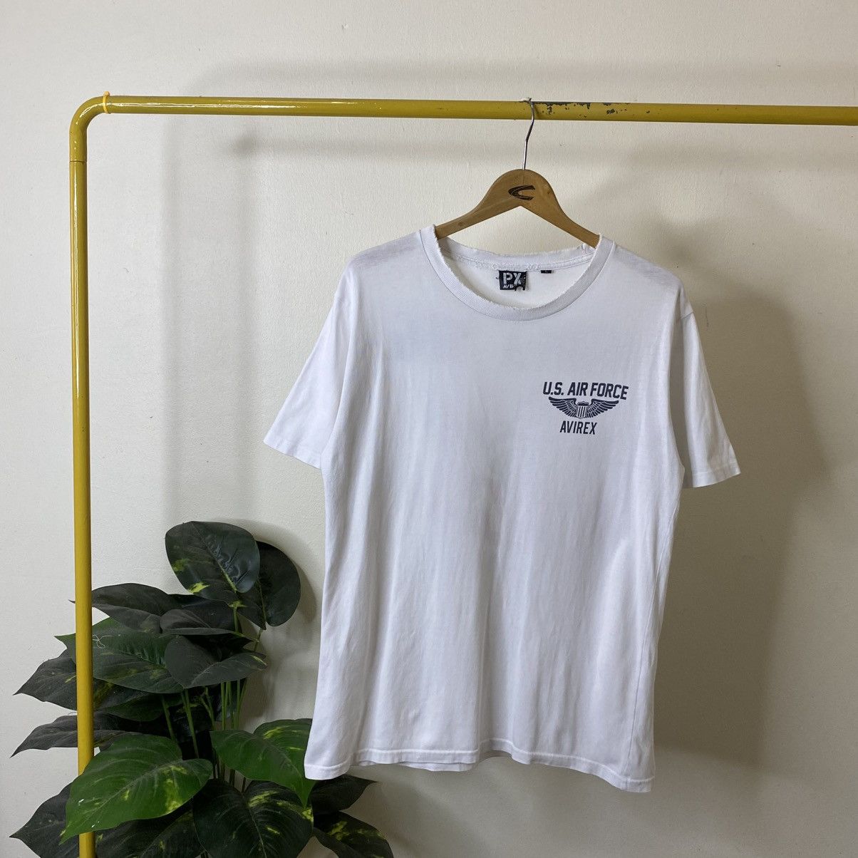Avirex Vintage Y2K Avirex MFG US Air Force Distressed T Shirt Size US M / EU 48-50 / 2 - 7 Thumbnail