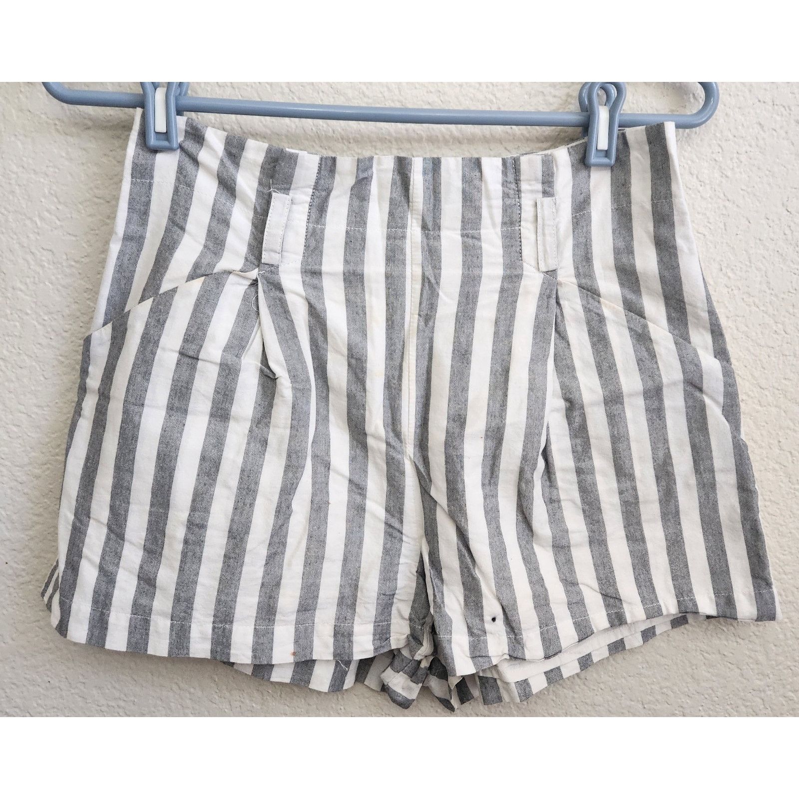 Other Naked Zebra Gray White Striped High Waisted Shorts Small Size 28" / US 6 / IT 42 - 1 Thumbnail