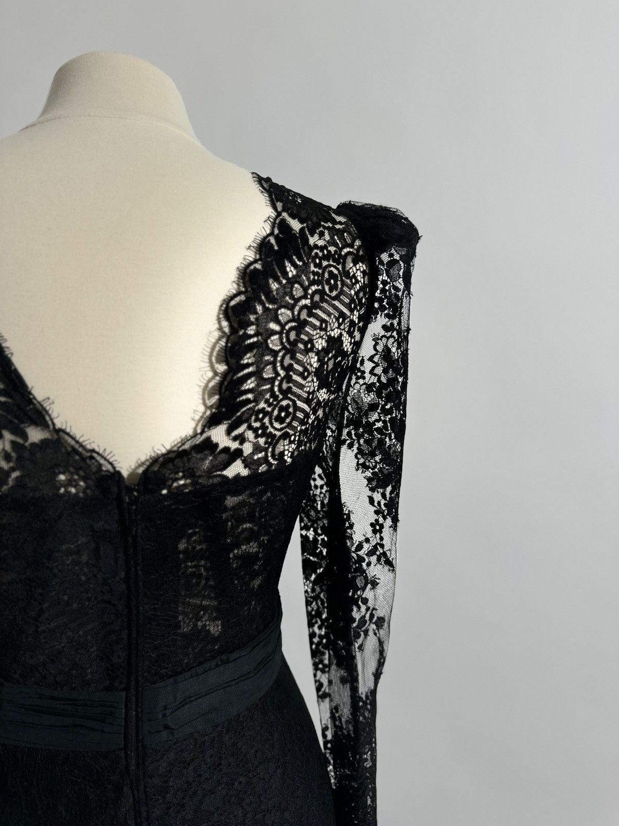 Zuhair Murad Brand New US 6-8 ZUHAIR MURAD Chantilly Lace Evening Gown Size M / US 6-8 / IT 42-44 - 5 Thumbnail