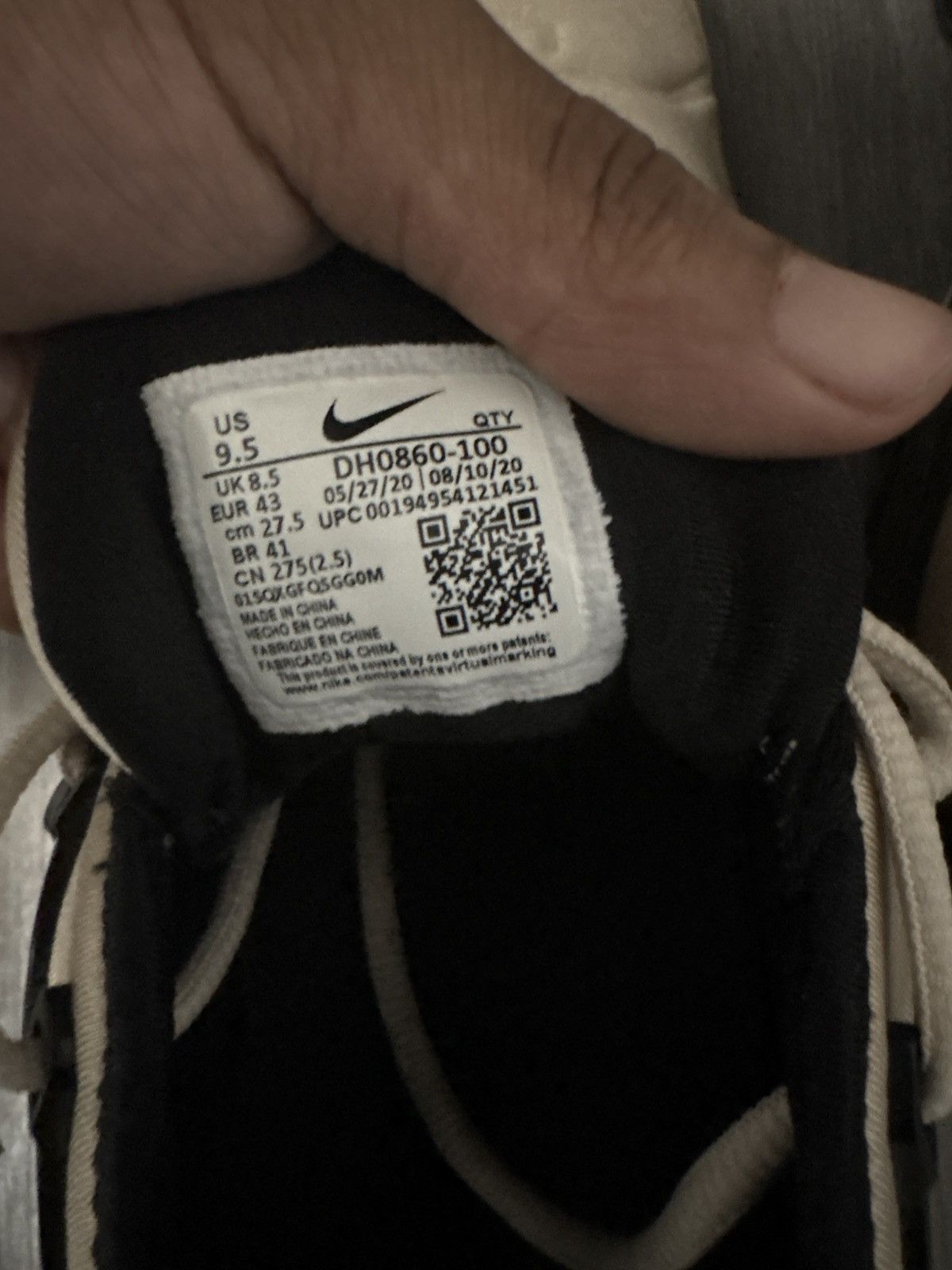 Nike Nike vapormaxes Size US 9.5 / EU 42-43 - 5 Thumbnail