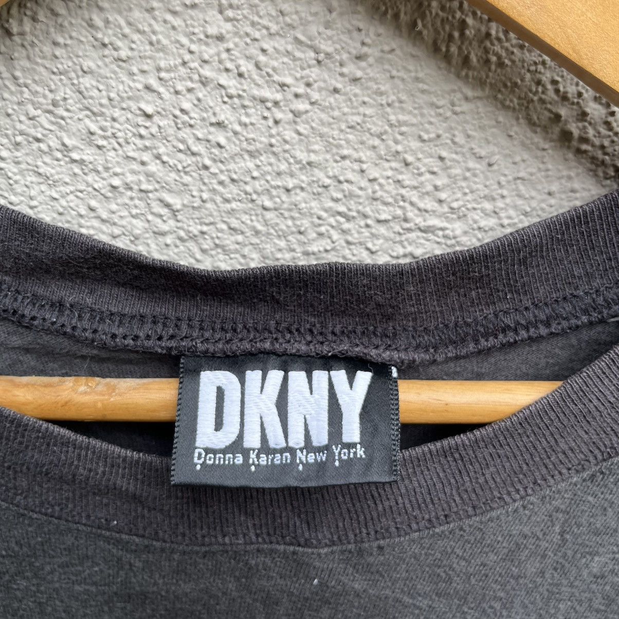 DKNY DKNY big logo spellout tee Size US XL / EU 56 / 4 - 3 Thumbnail