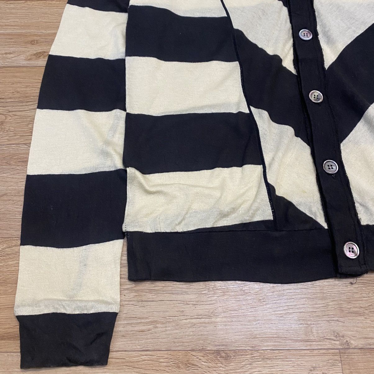 CABANE de ZUCCa 2000s Cabane De Zucca By Issey Miyake Stripe Cardigan Size US M / EU 48-50 / 2 - 4 Thumbnail