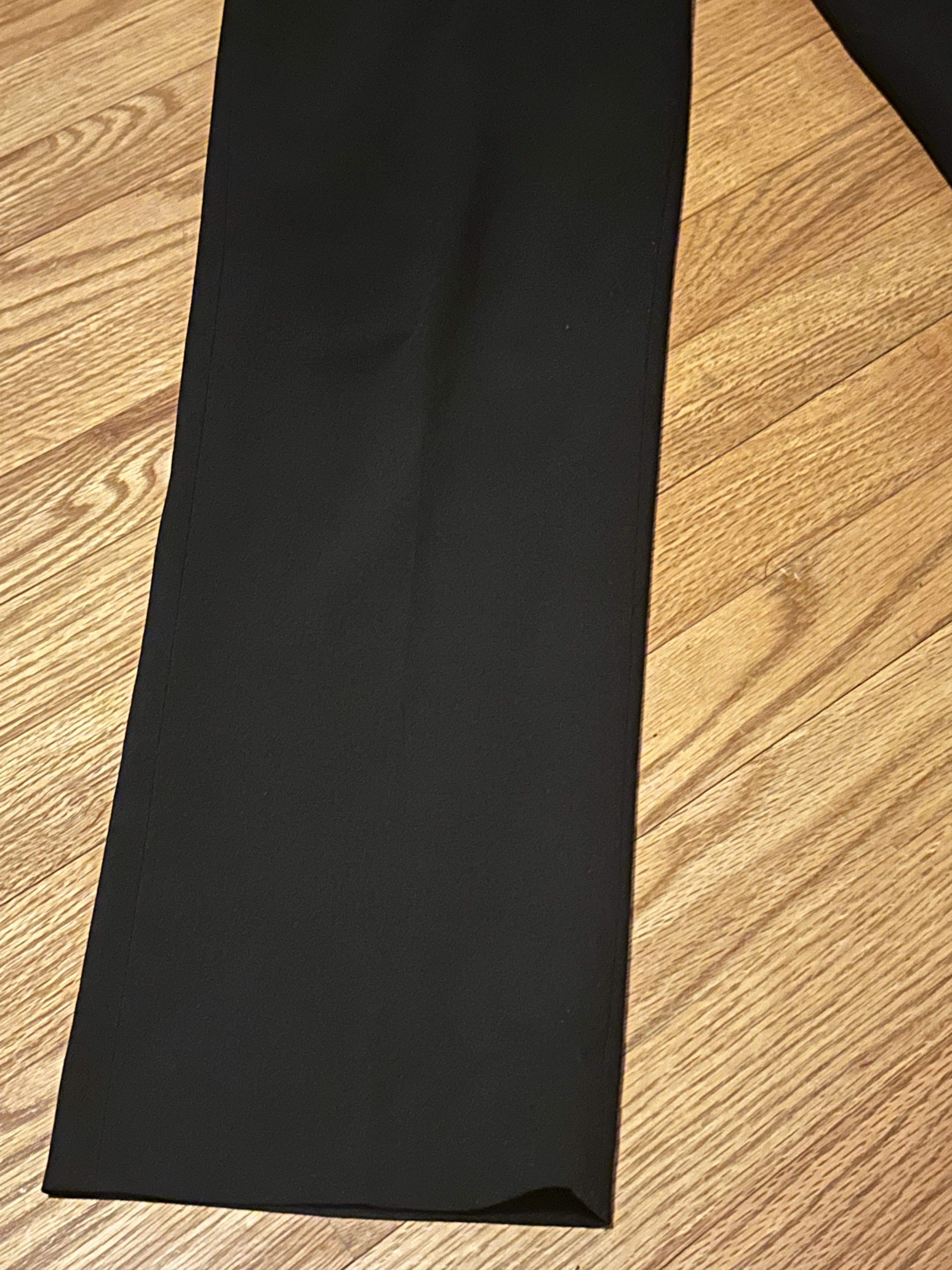 Uniqlo Uniqlo Black Pleated Miracle Air Pants (Purchased in Japan) Size US 32 / EU 48 - 3 Thumbnail